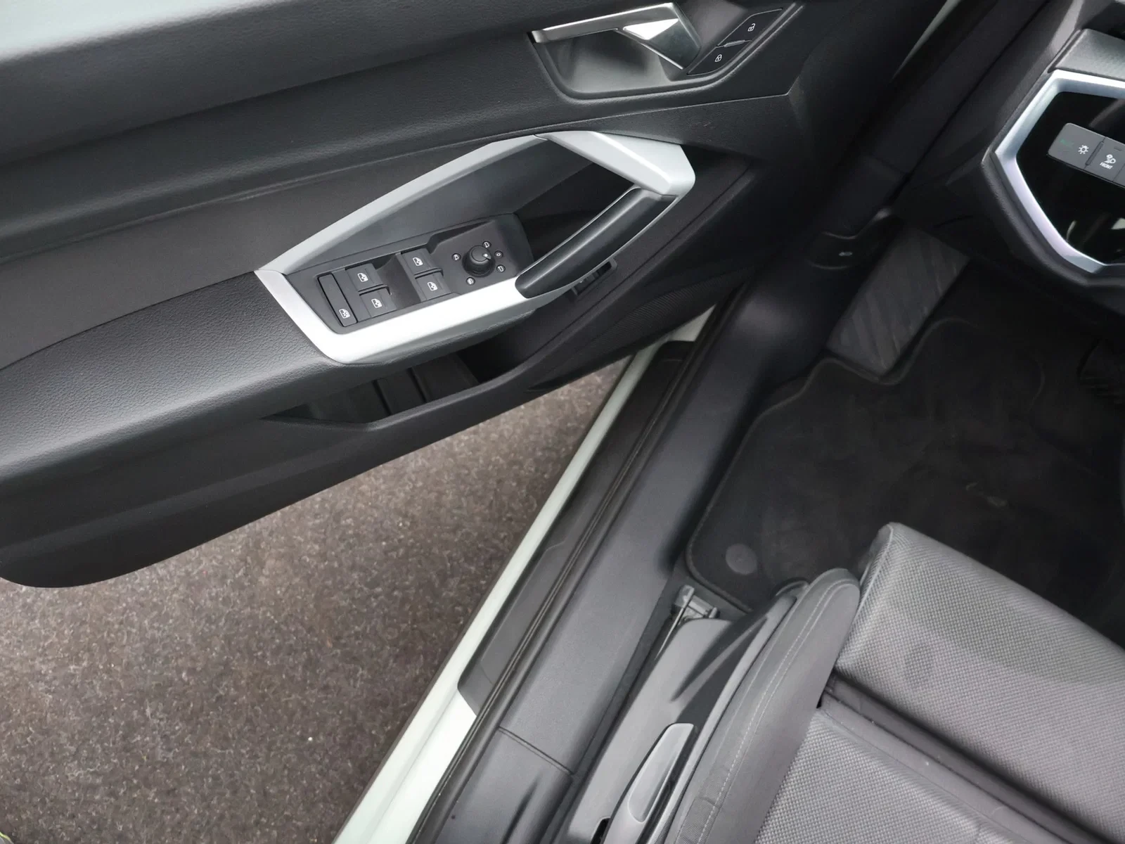 Audi Q3 Sportback Audi Q3 Sportback Business Edition 35TDI 150PK *AUTOMAAT*CRUISE CONTROL*VIRTUAL COCKPIT*APP-CONNECT*...*