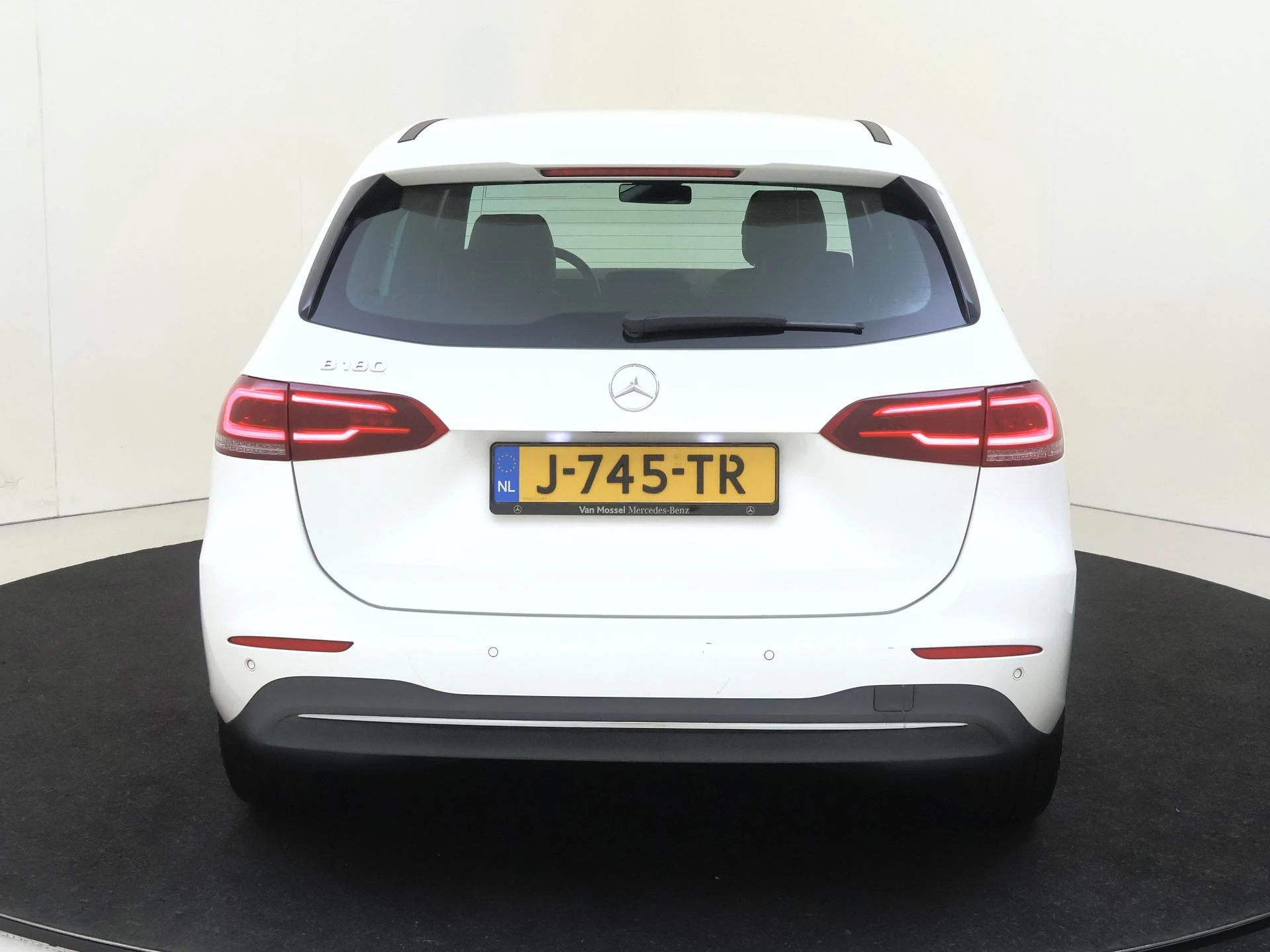 Mercedes-Benz-B-Klasse-image-6