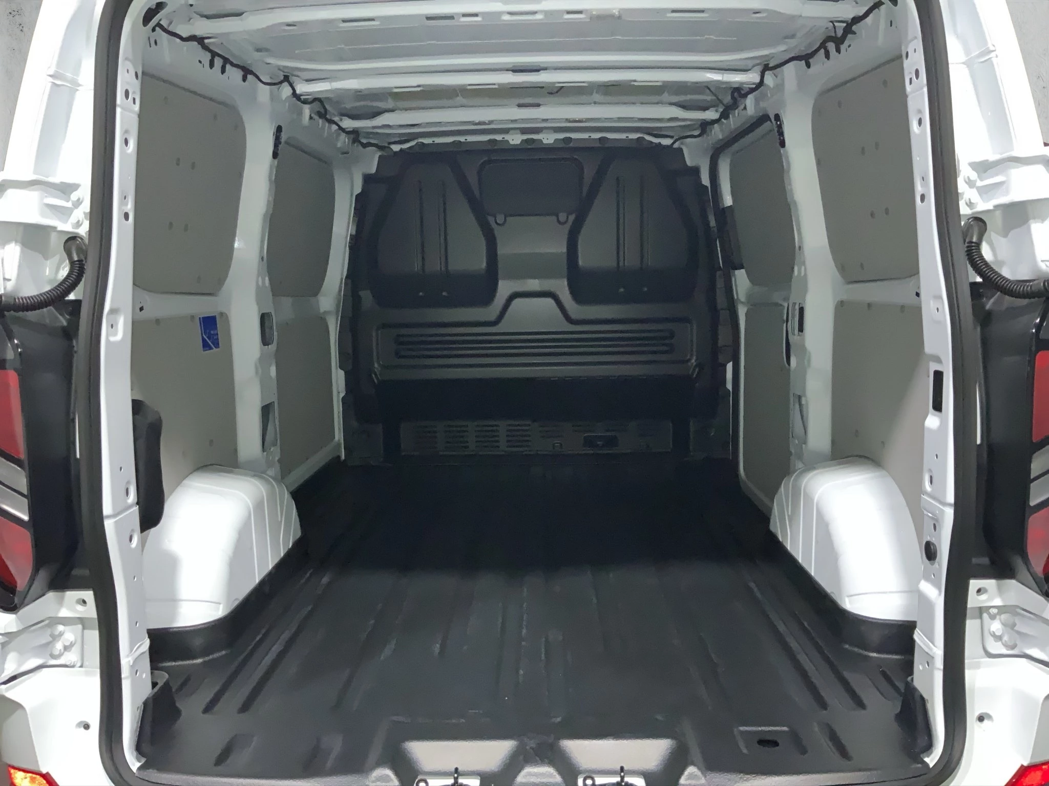 Ford Transit Custom Trend 2.5 Duratec PHEV 320 L1 CVT Kasten-LKW *Lieferung ab September 2026*