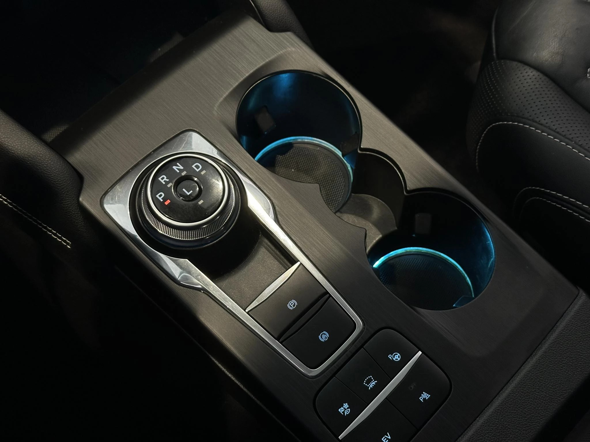 Ford-Kuga-image-21