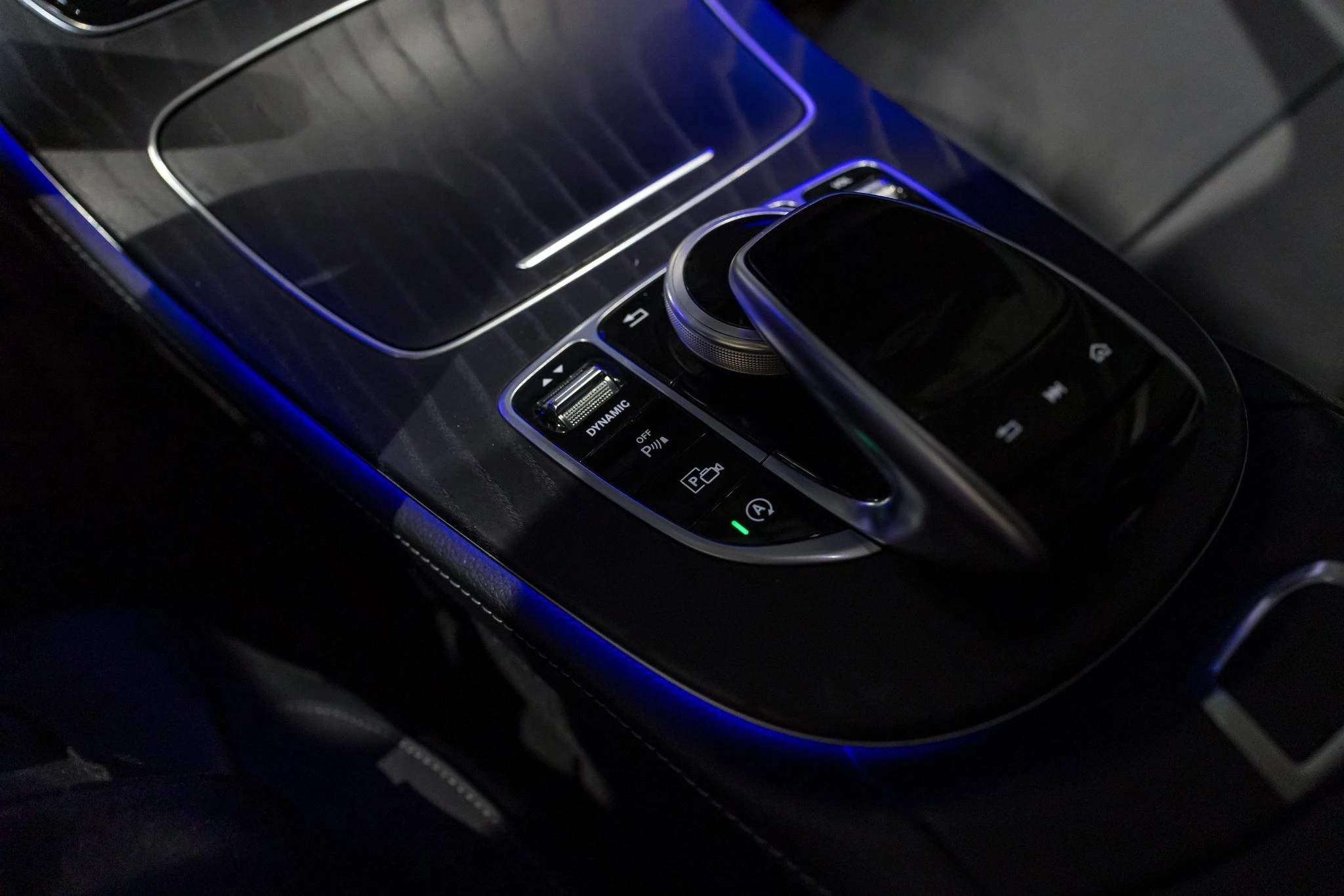 Mercedes-Benz-Classe E-image-31