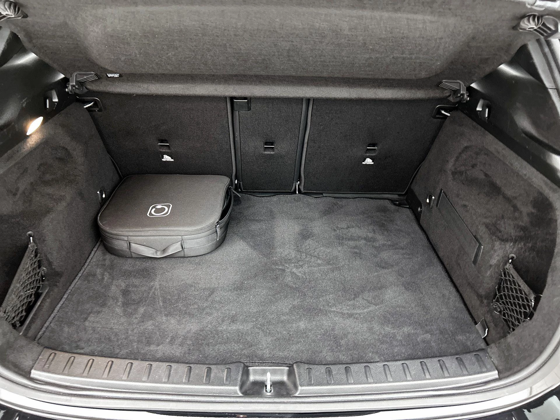 Mercedes-Benz-GLA-image-31