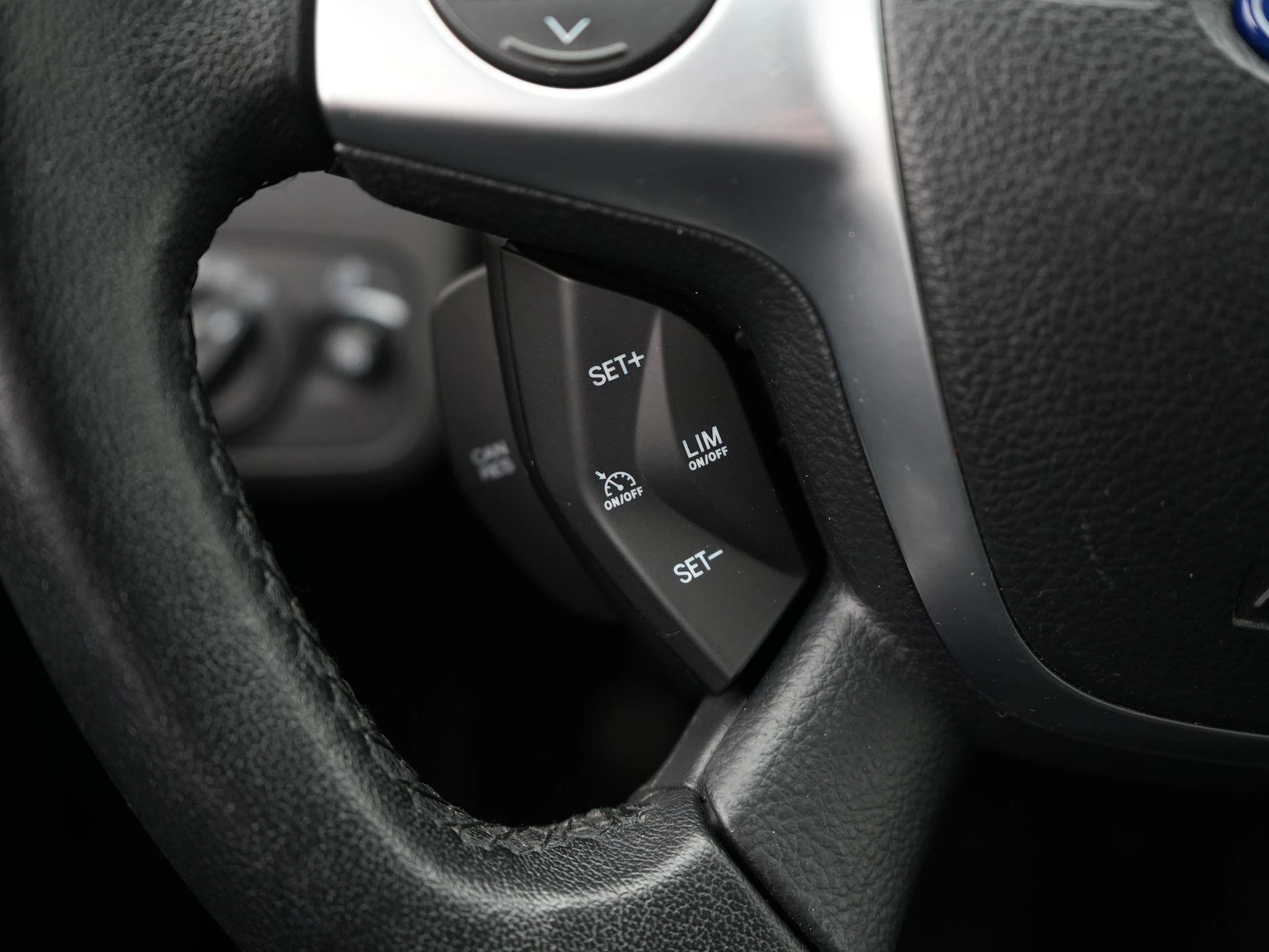 Ford-Kuga-image-18