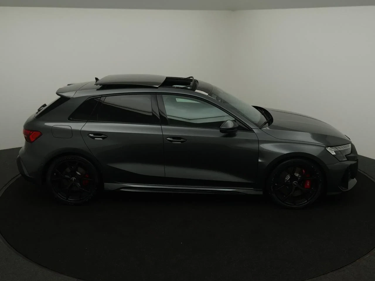 Audi-RS3-image-23