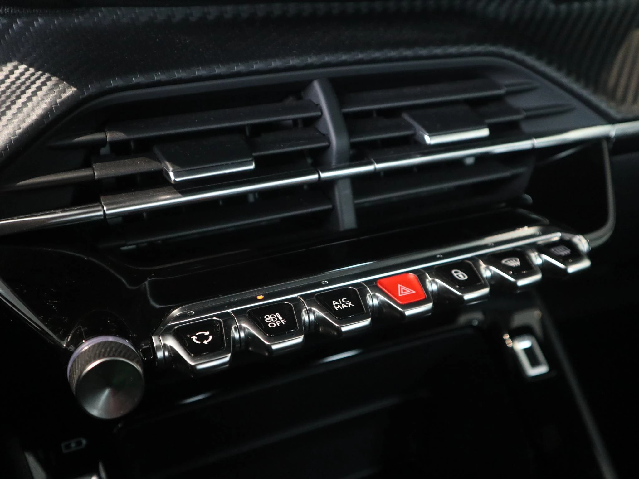 Peugeot-2008-image-11