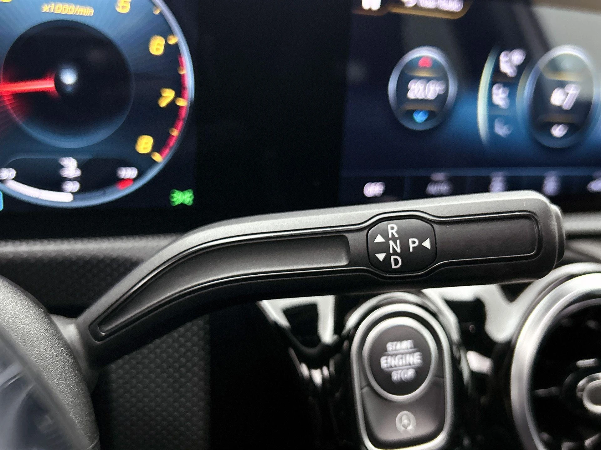 Mercedes-Benz-A-Klasse-image-8