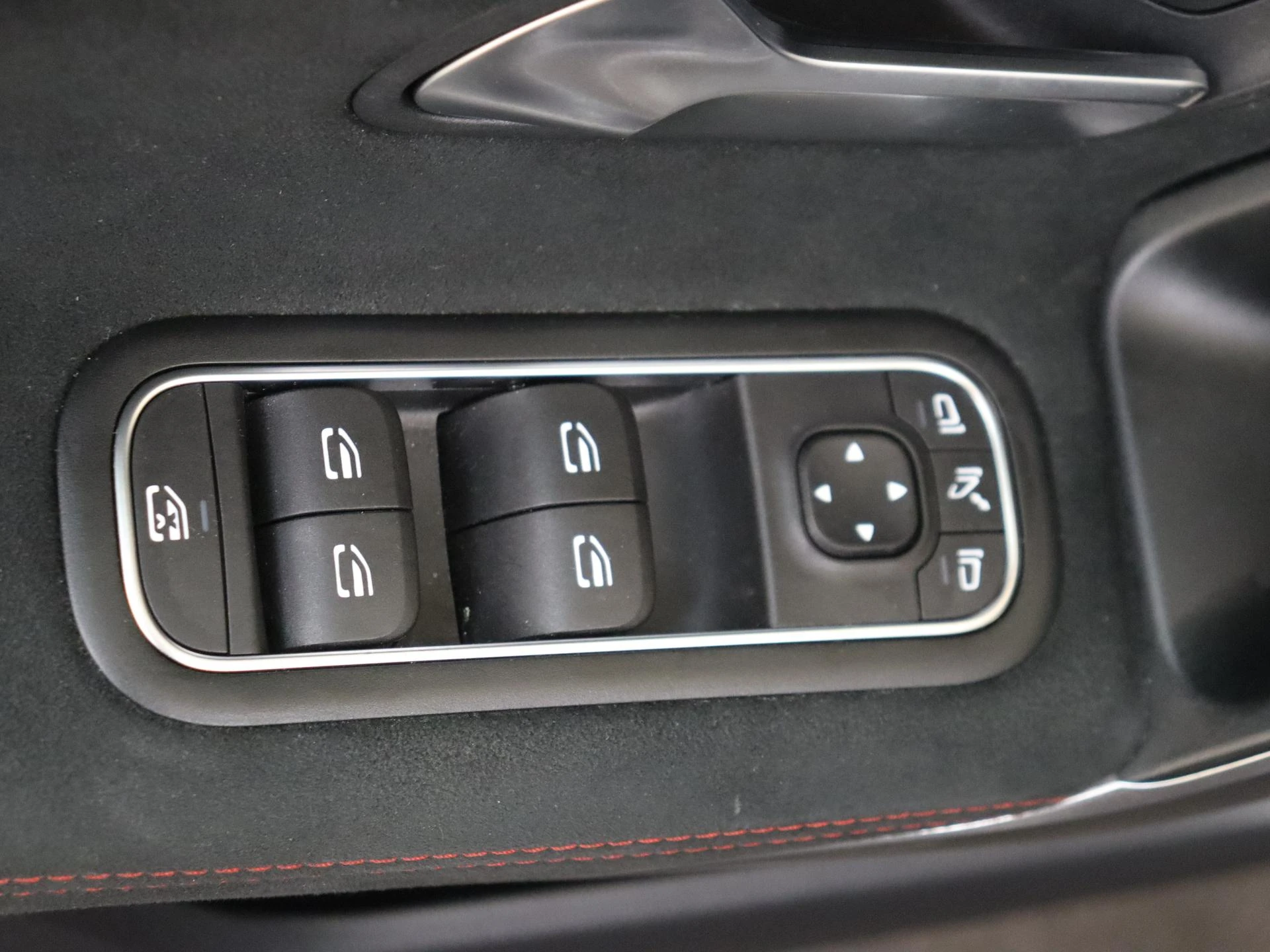 Mercedes-Benz-A-Klasse-image-26