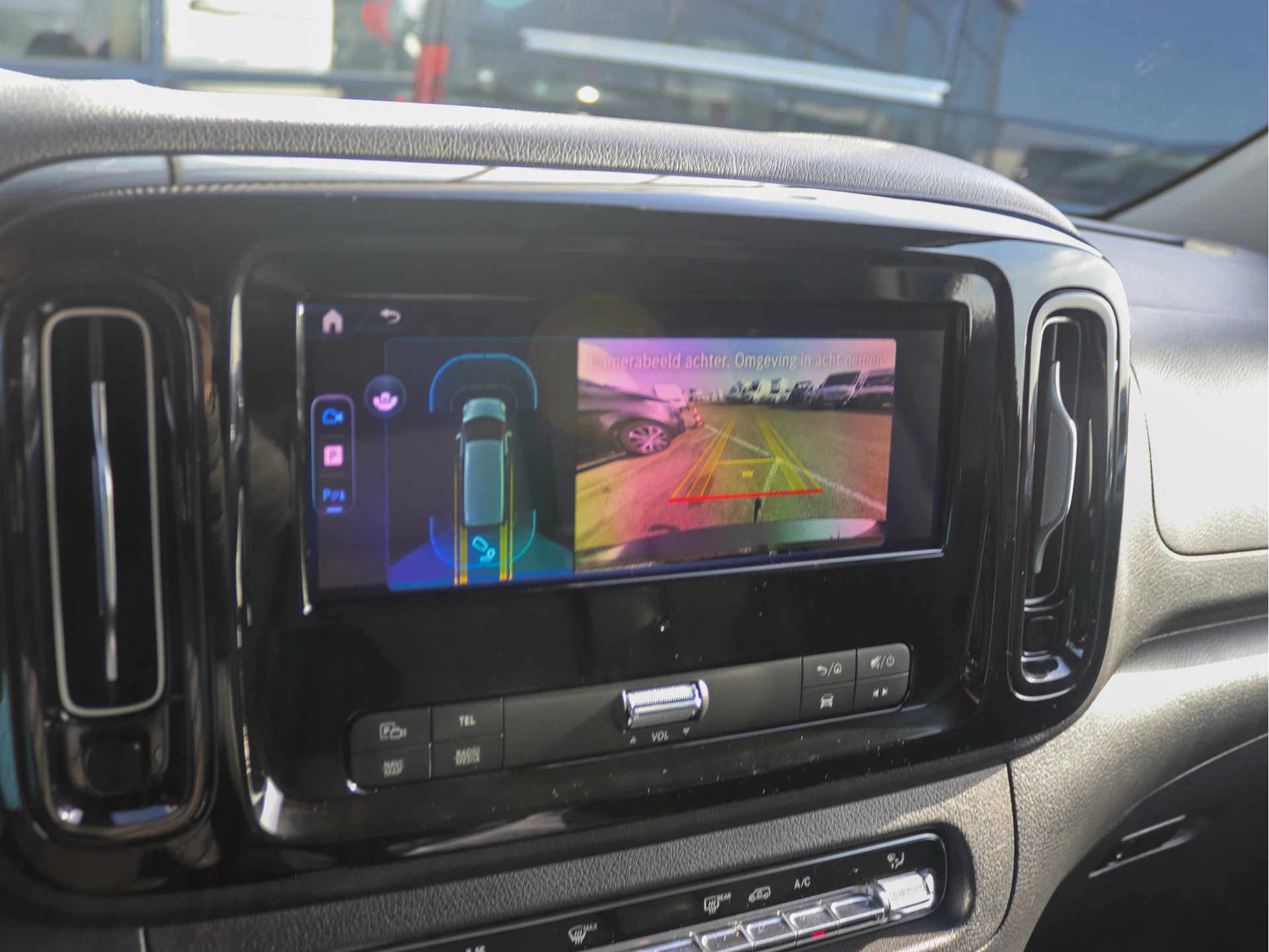 Mercedes-Benz-Vito-image-10