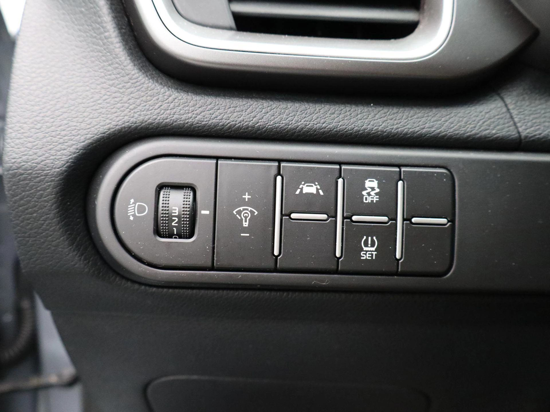 Kia-Ceed Sportswagon-image-22