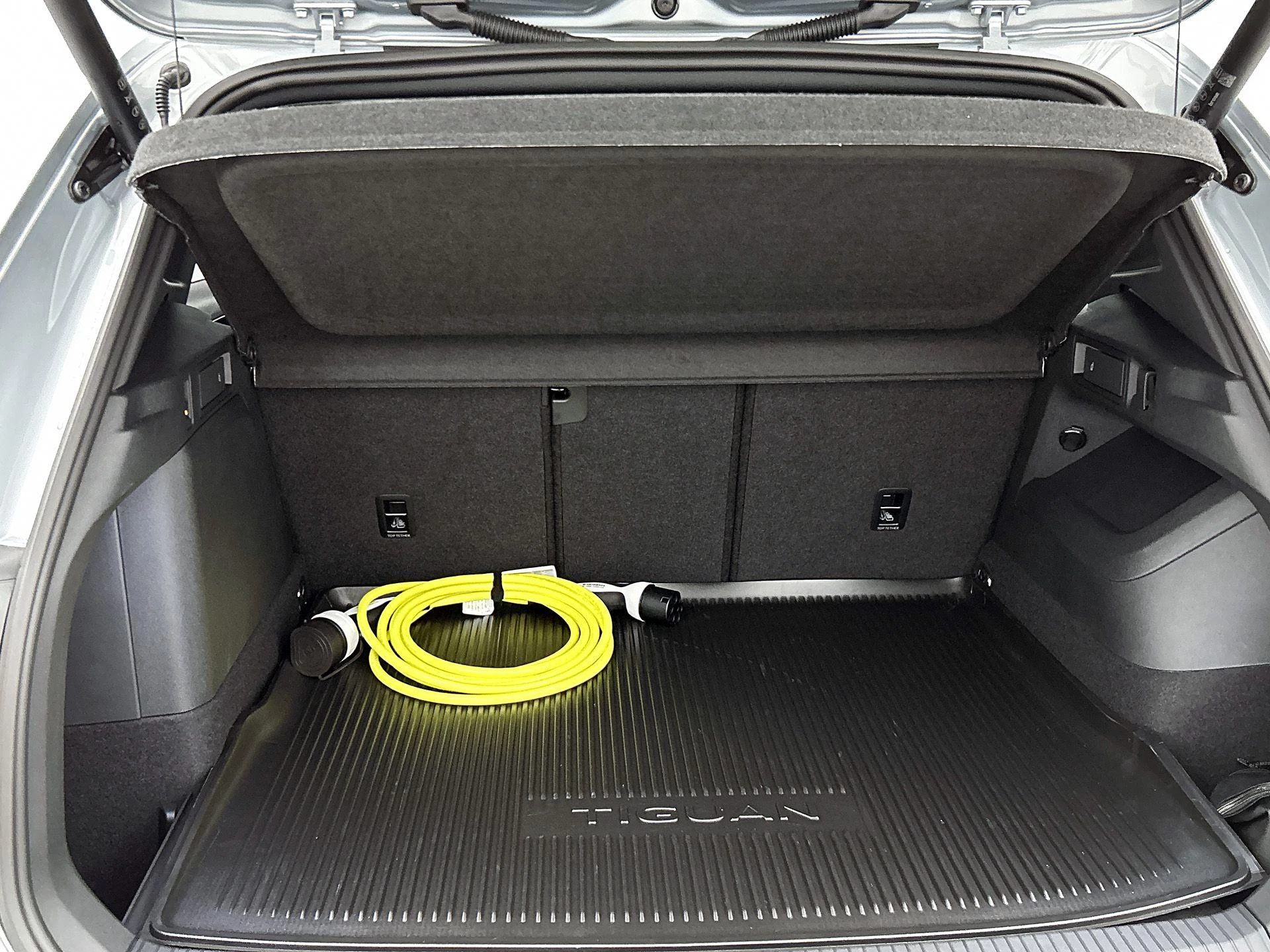 Volkswagen-Tiguan-image-38