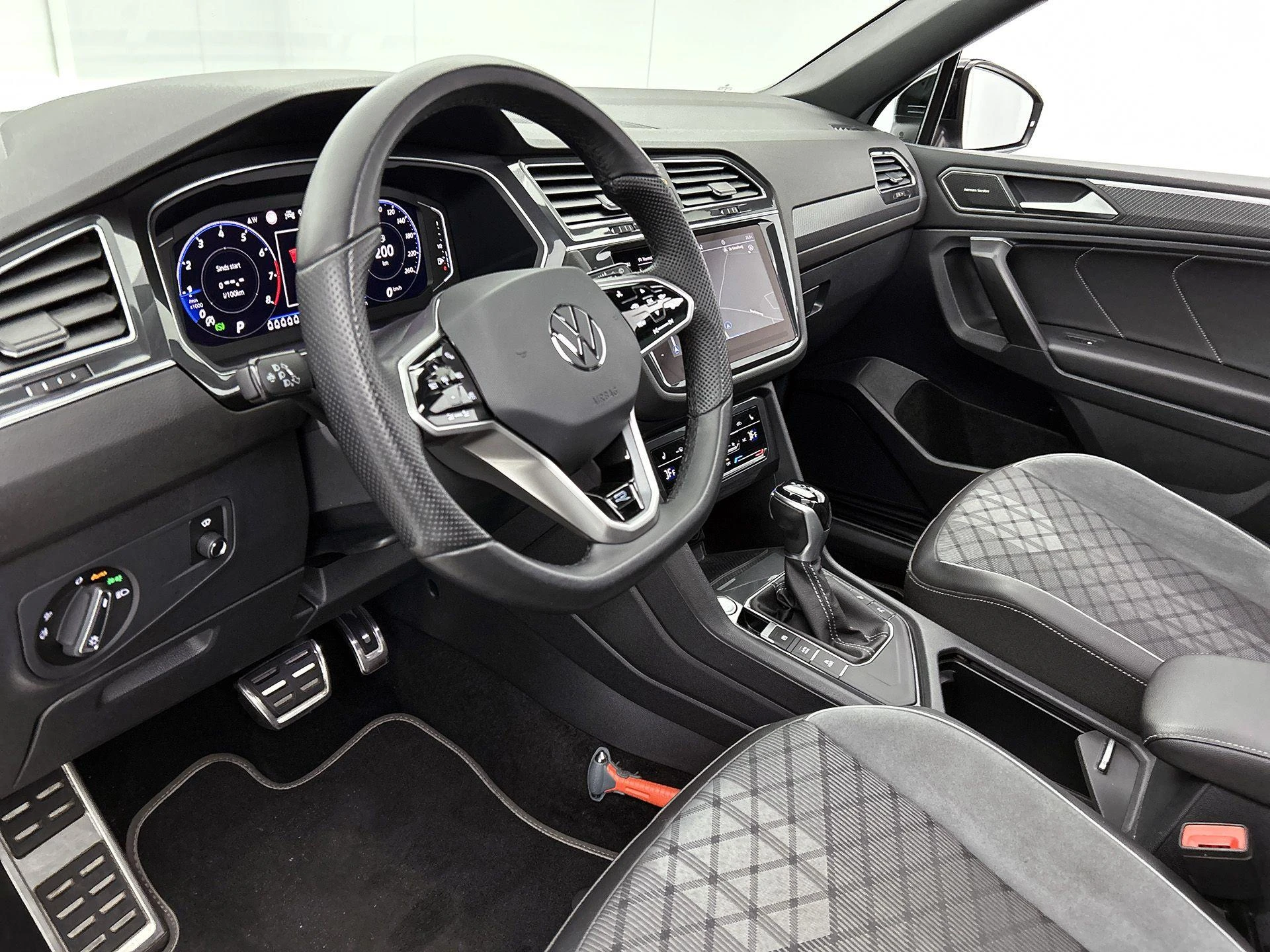 Volkswagen-Tiguan Allspace-image-20