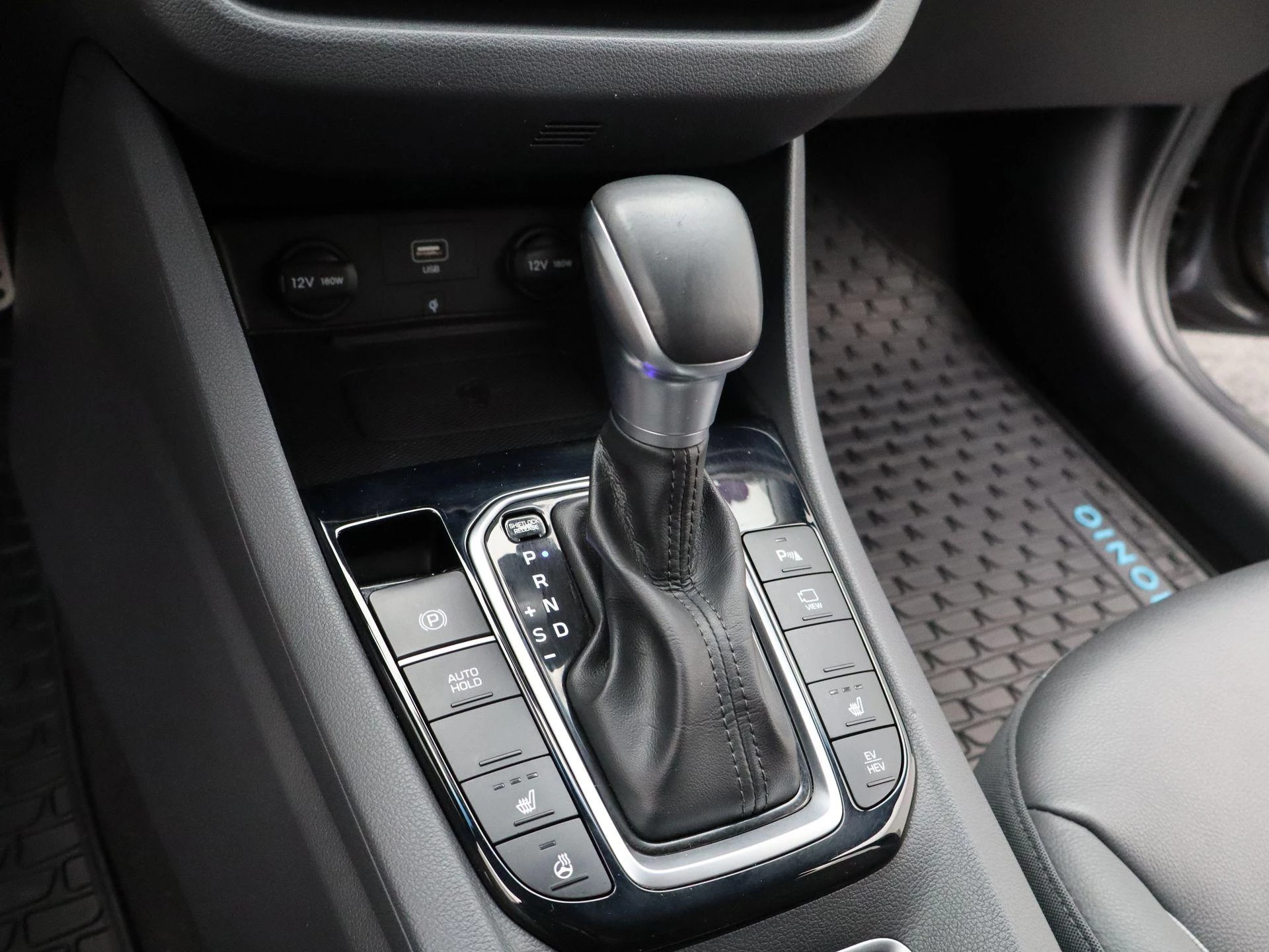 Hyundai IONIQ 1.6 GDi PHEV Premium