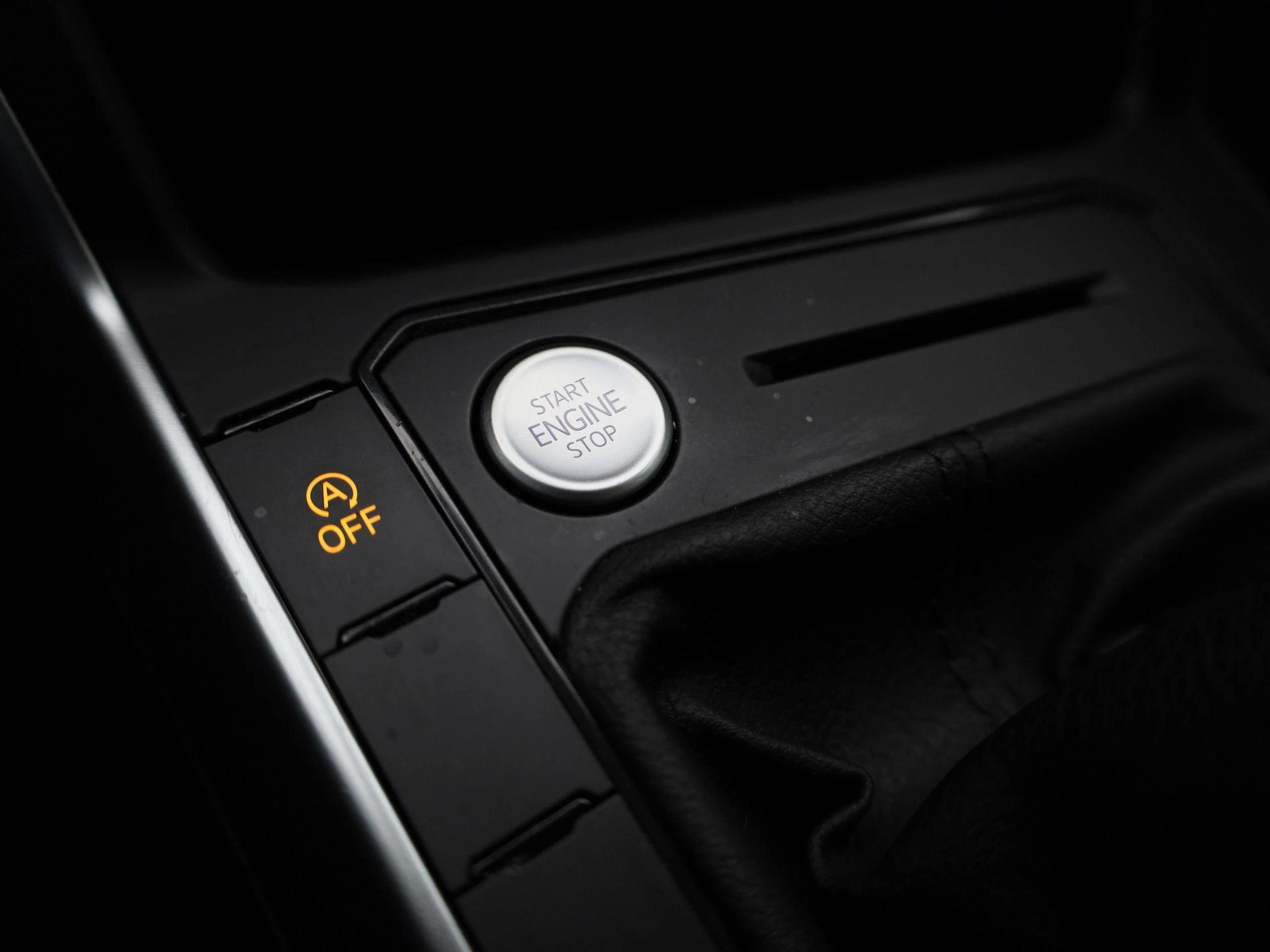 Volkswagen-Polo-image-22