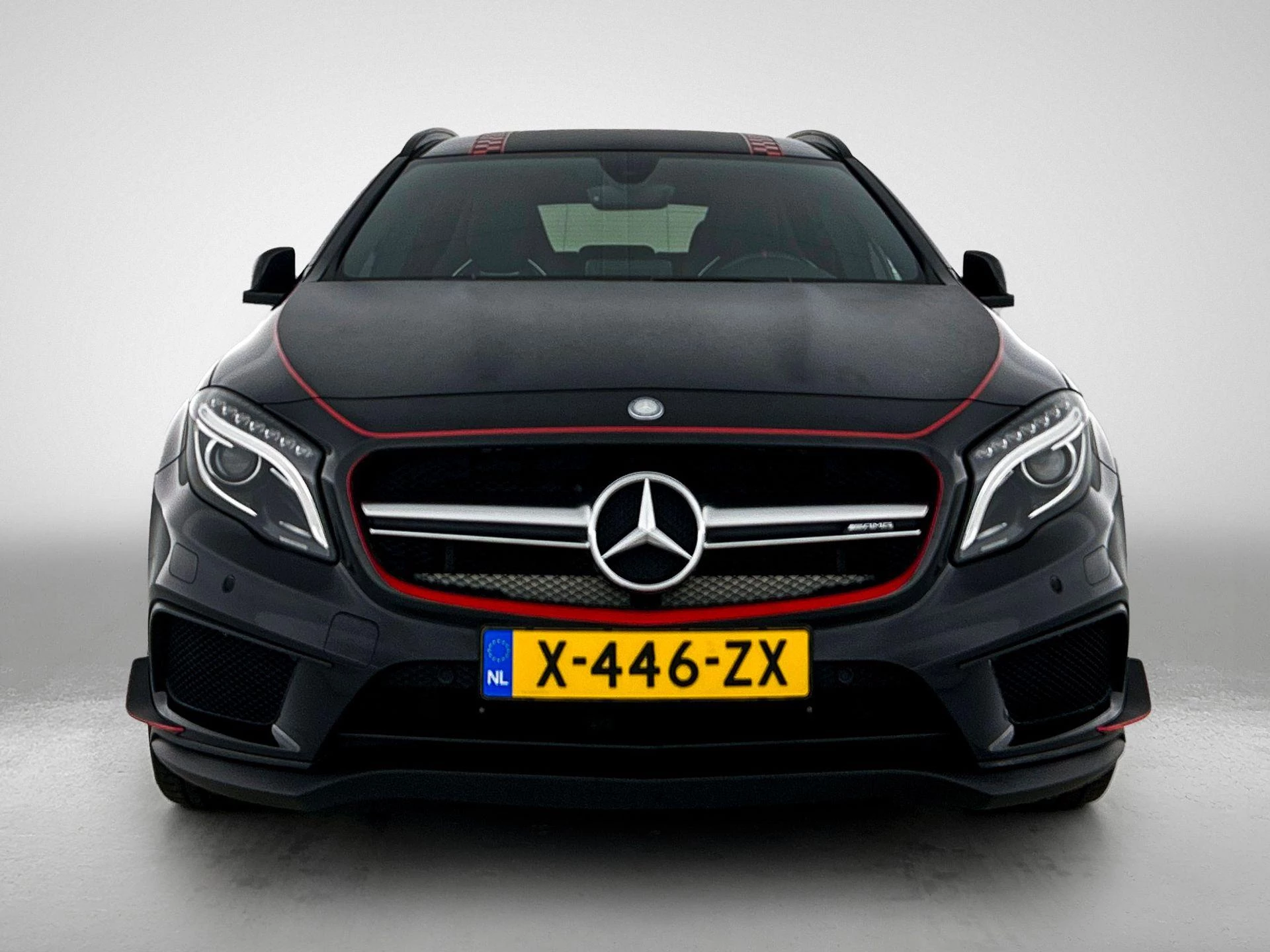 Mercedes-Benz-GLA-image-4