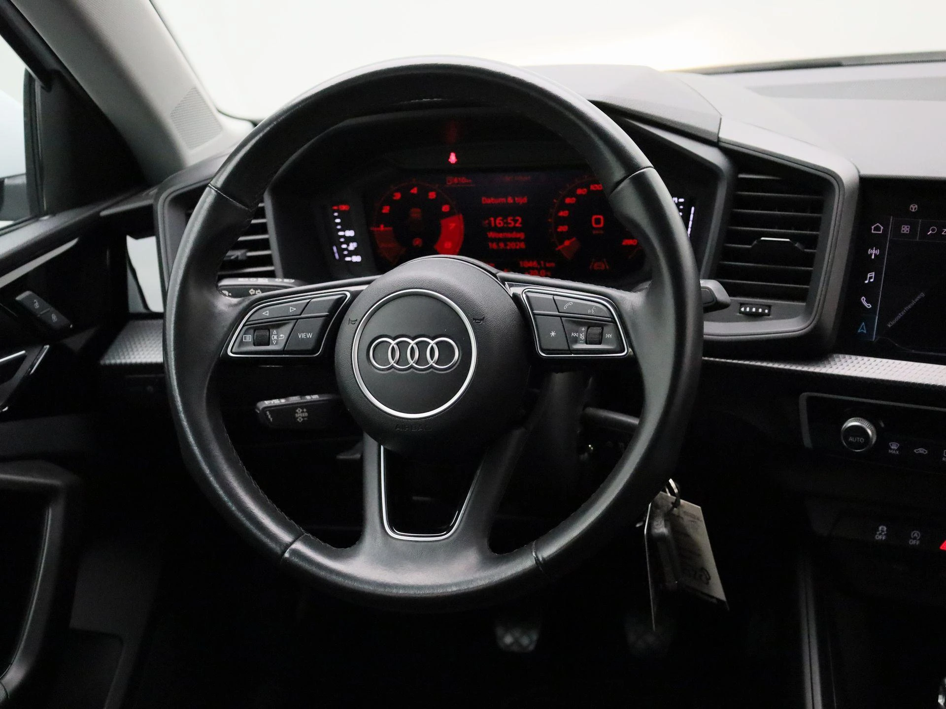 Audi-A1 Sportback-image-9