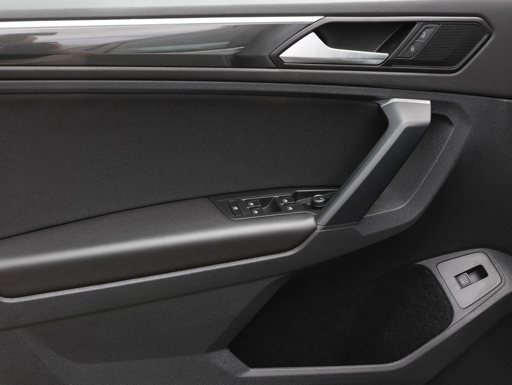 Volkswagen-Tiguan-image-14