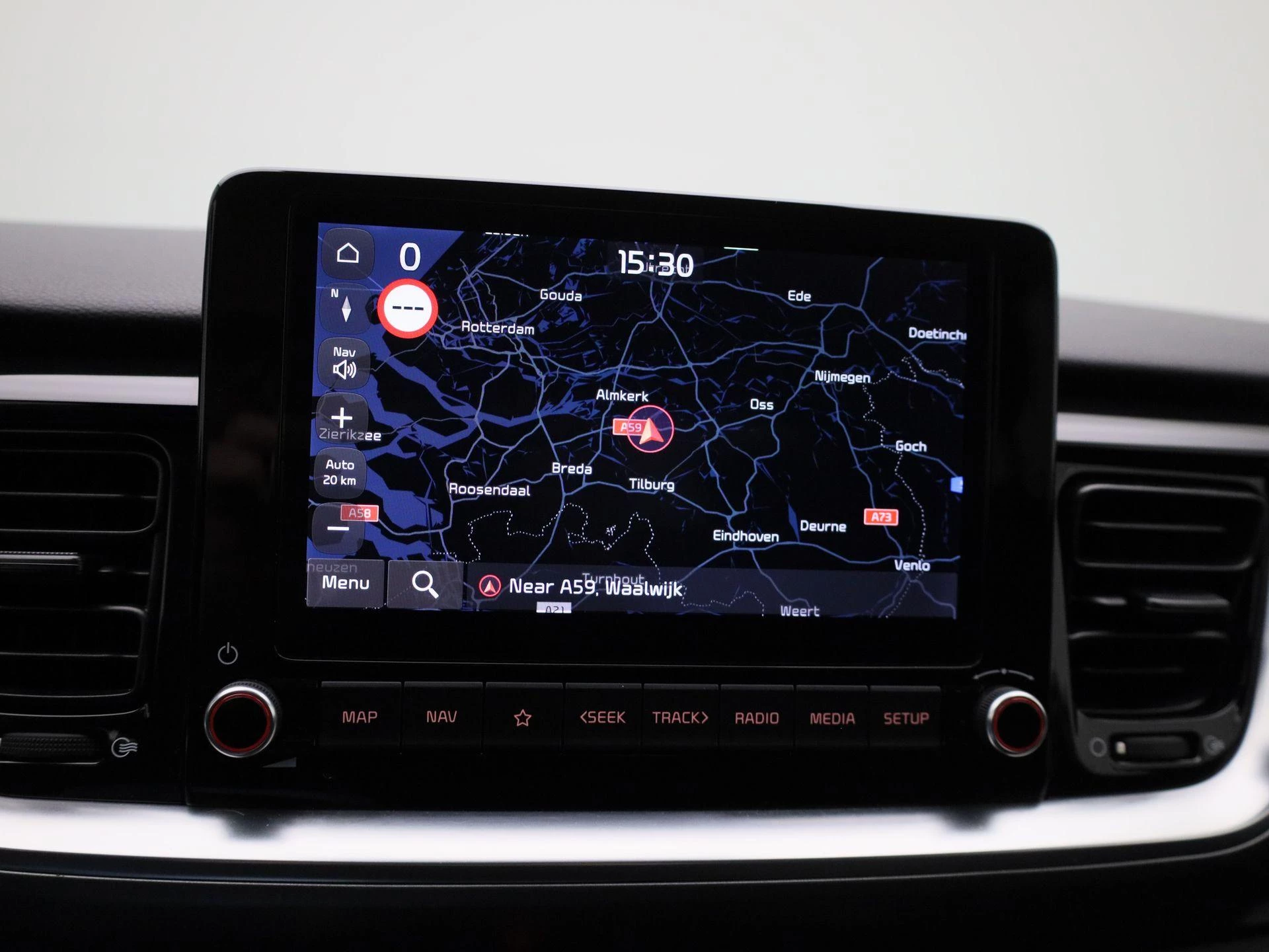 Kia-Stonic-image-16