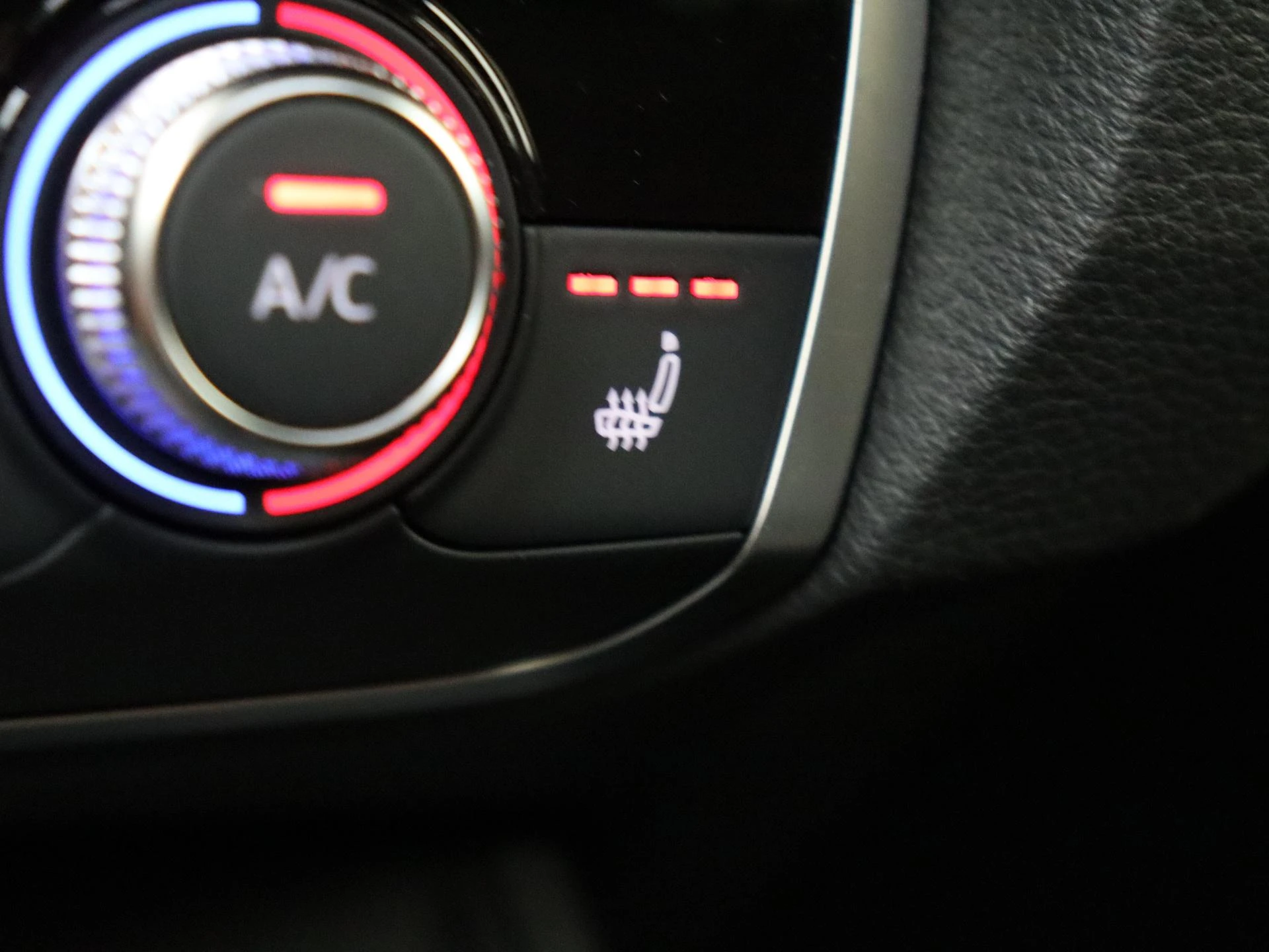 Audi-Q3-image-25