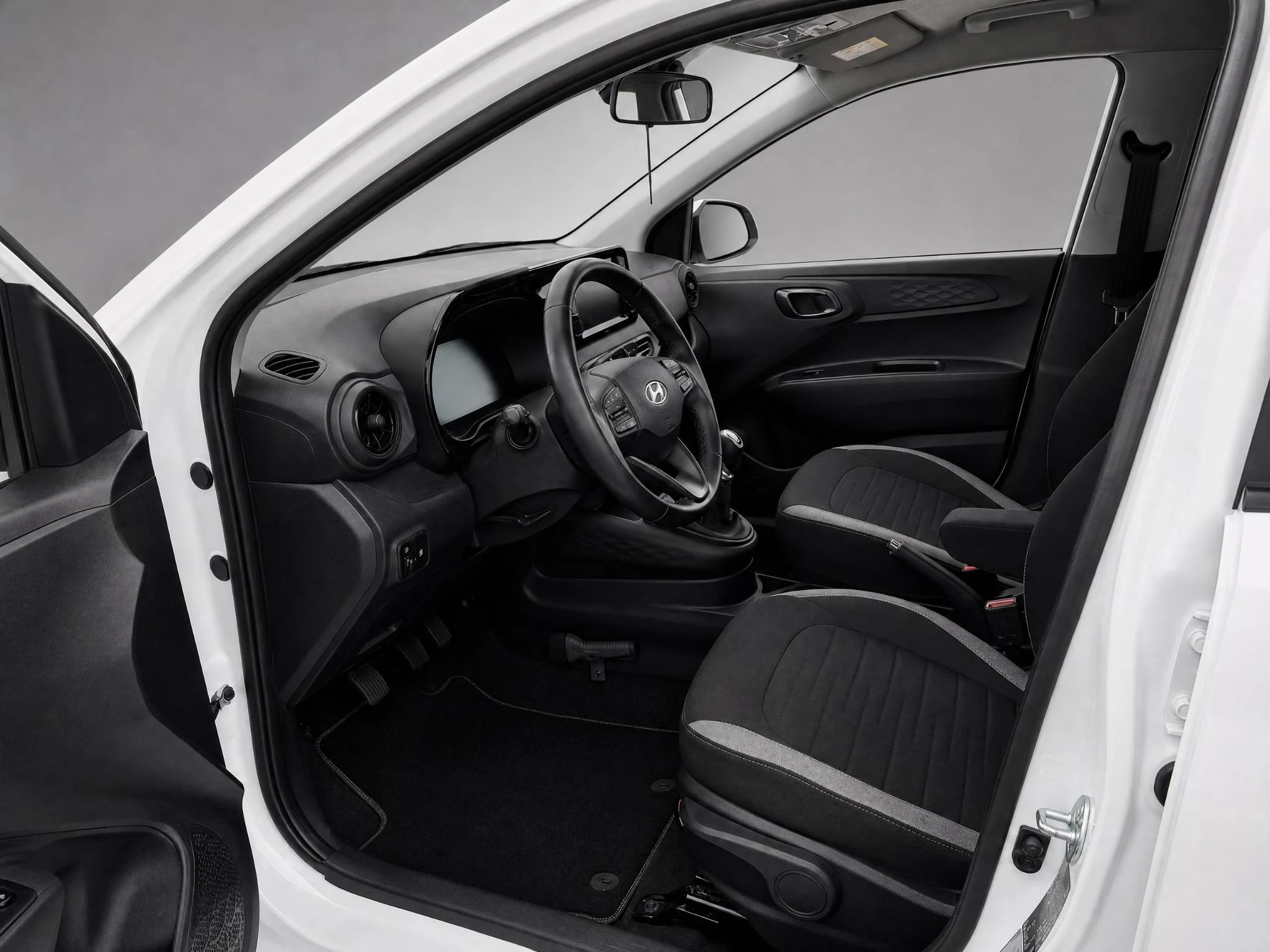 Hyundai-i10-image-12