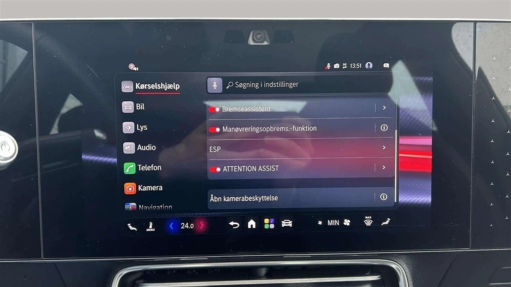 Mercedes-Benz-CLA-image-16