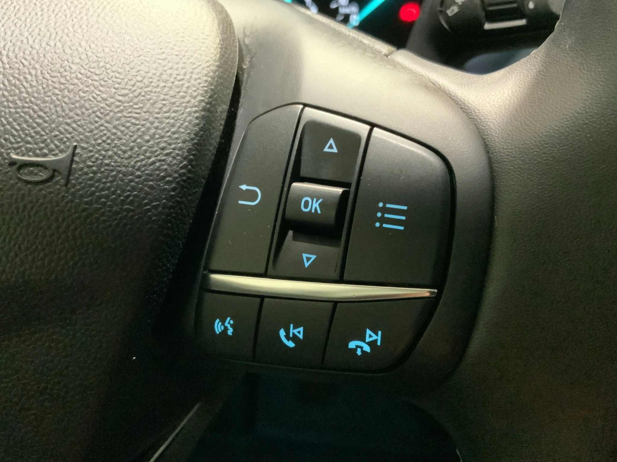 Ford-Puma-image-18