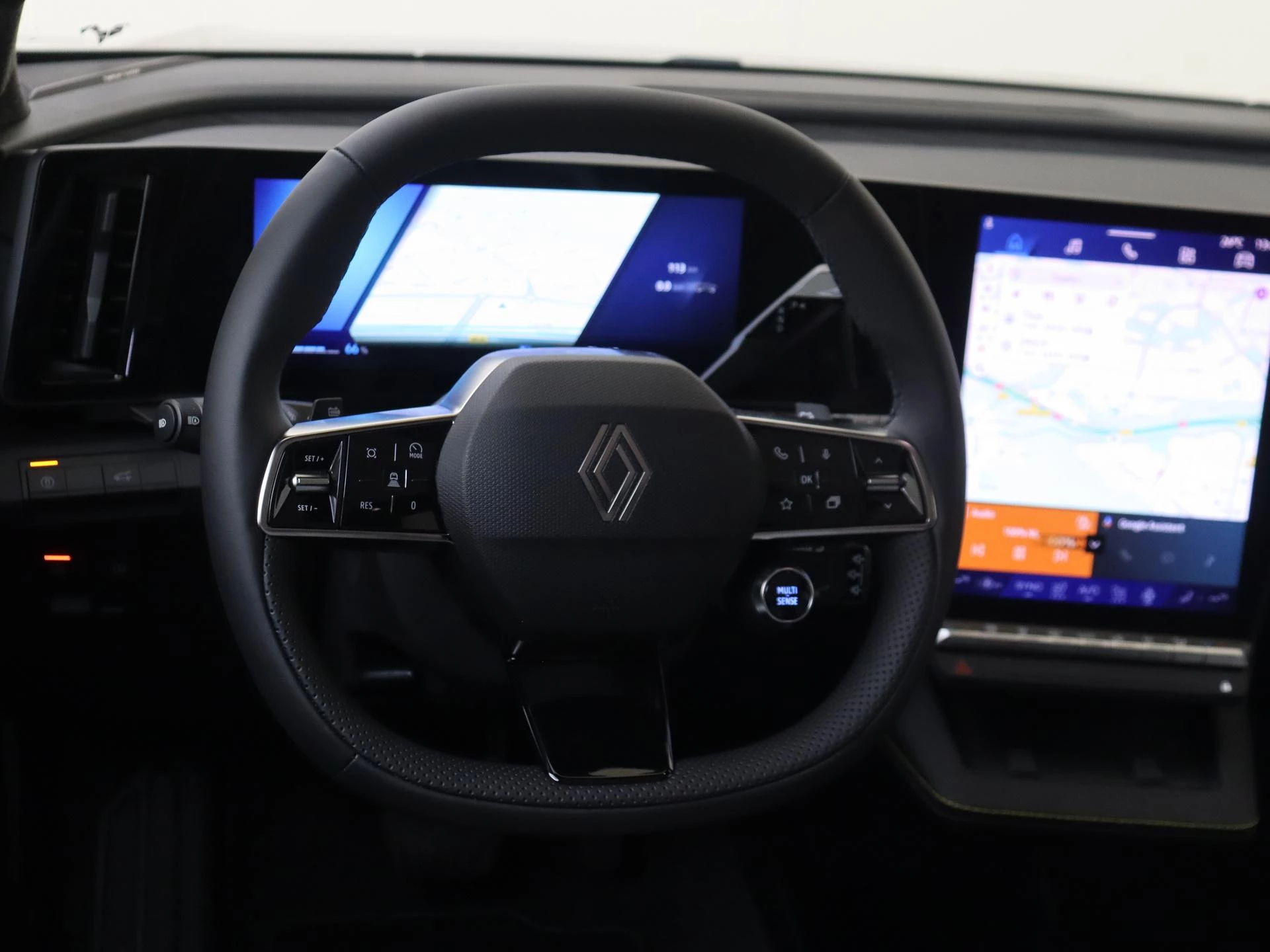 Renault Scénic E-Tech EV87 long range iconic