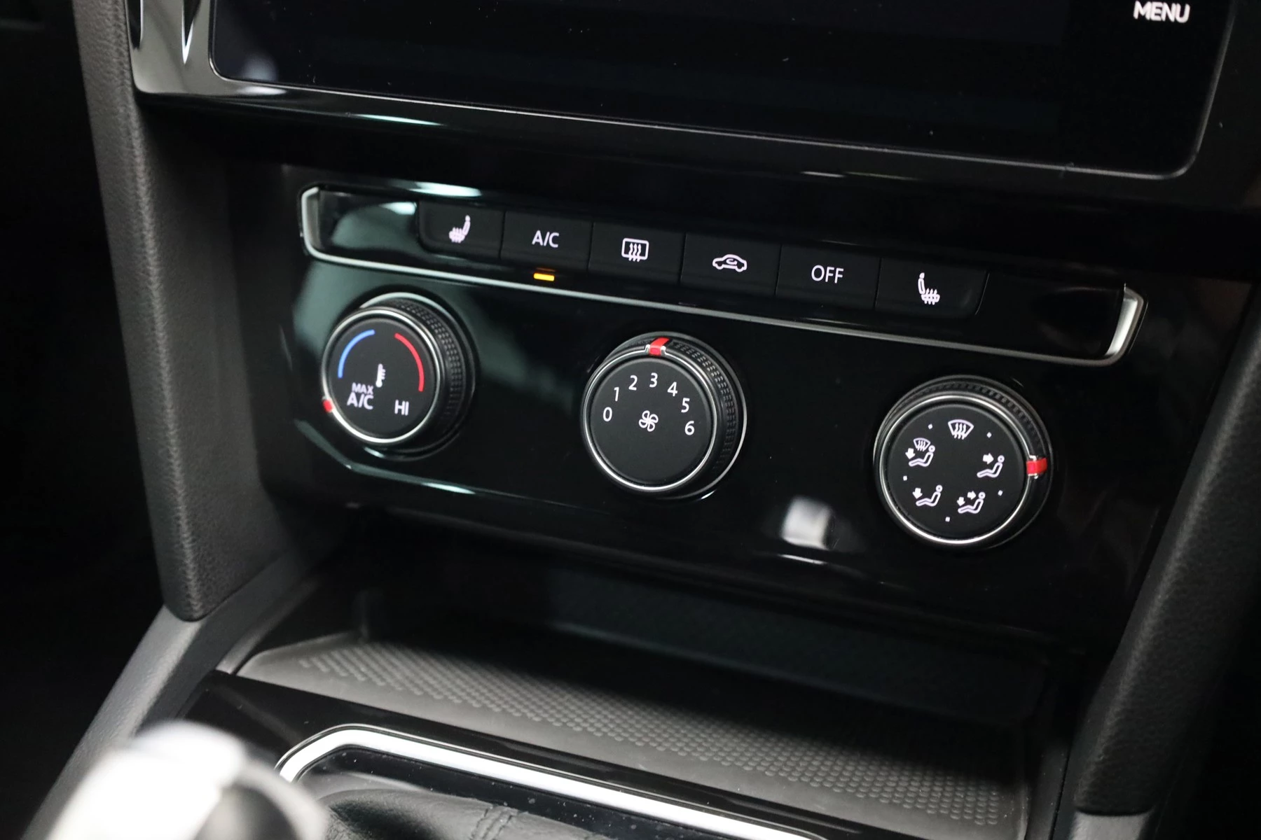 Volkswagen-Passat-image-34