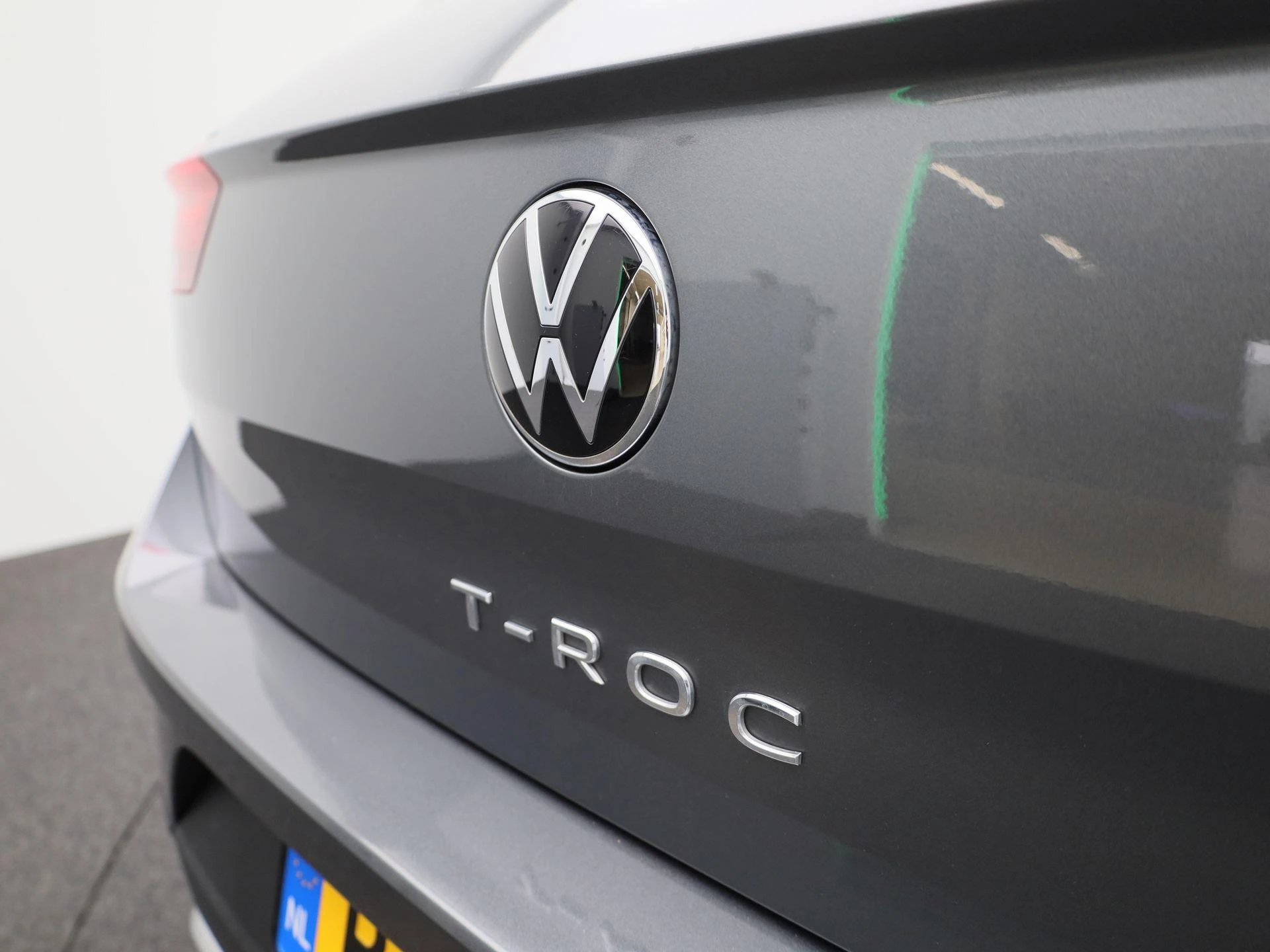 Volkswagen-T-Roc-image-26