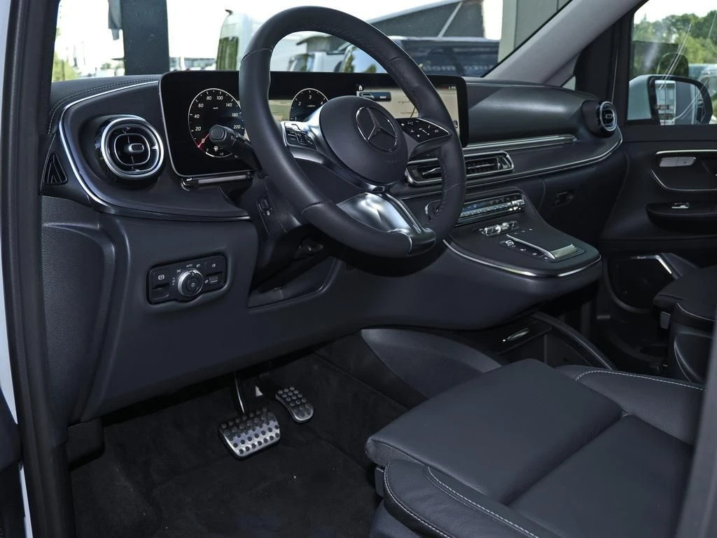 Mercedes-Benz-V-Klasse 220 d-image-6