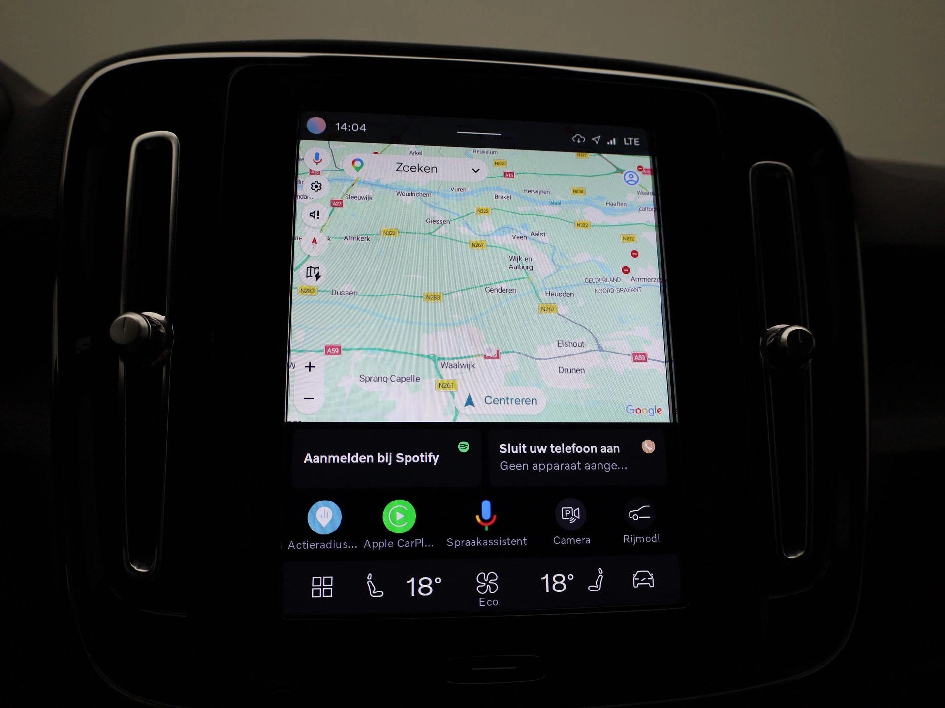 Volvo-XC40-image-22