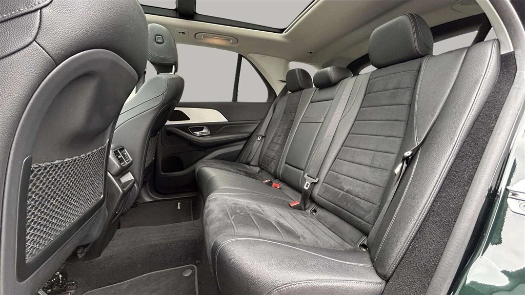 Mercedes-Benz-GLE-image-29