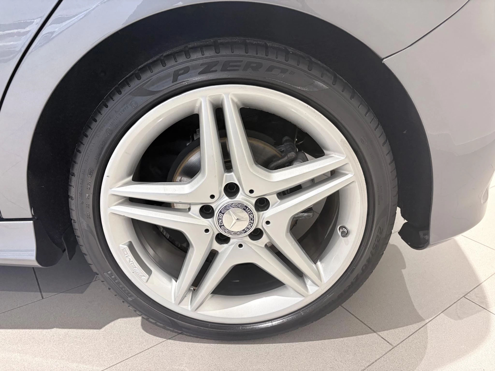 Mercedes-Benz-A-Klasse-image-1