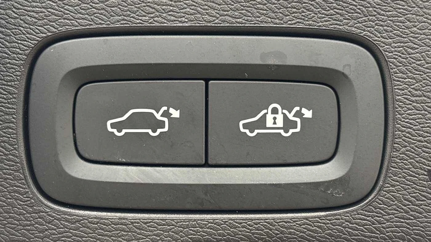 Volvo-XC60-image-17
