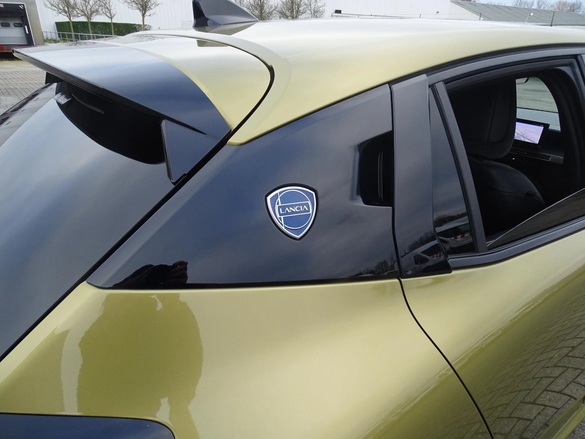 Lancia-Ypsilon-image-12