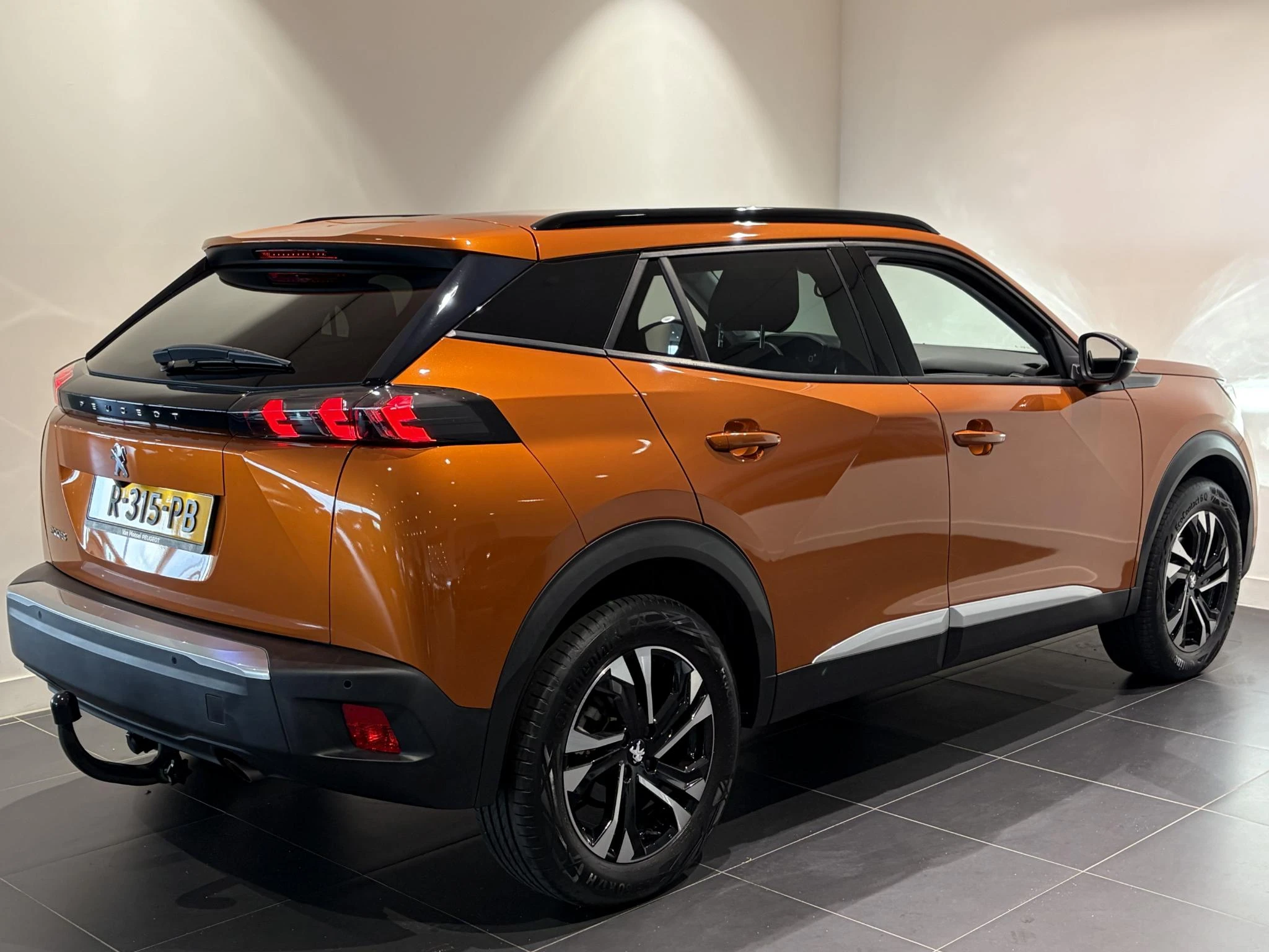 Peugeot-2008-image-4