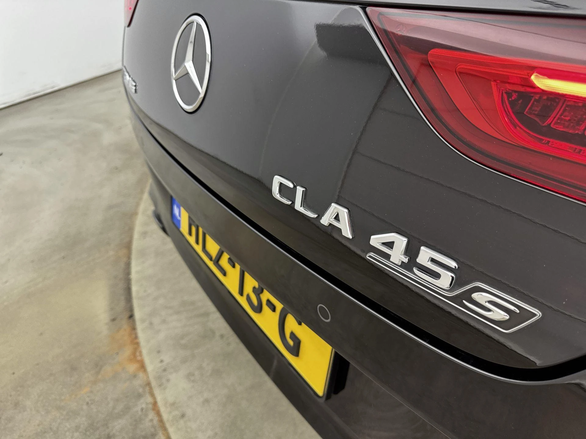 Mercedes-Benz-CLA-image-23