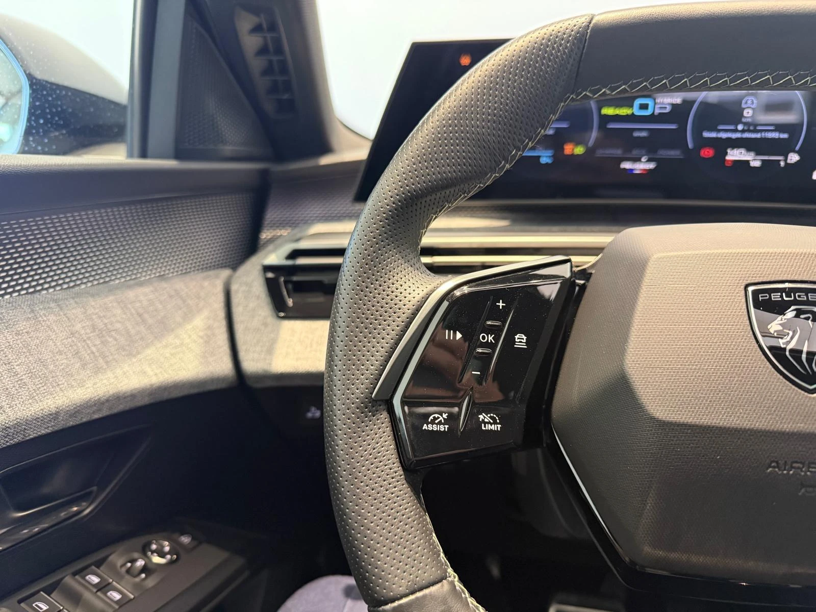 Peugeot-5008-image-20