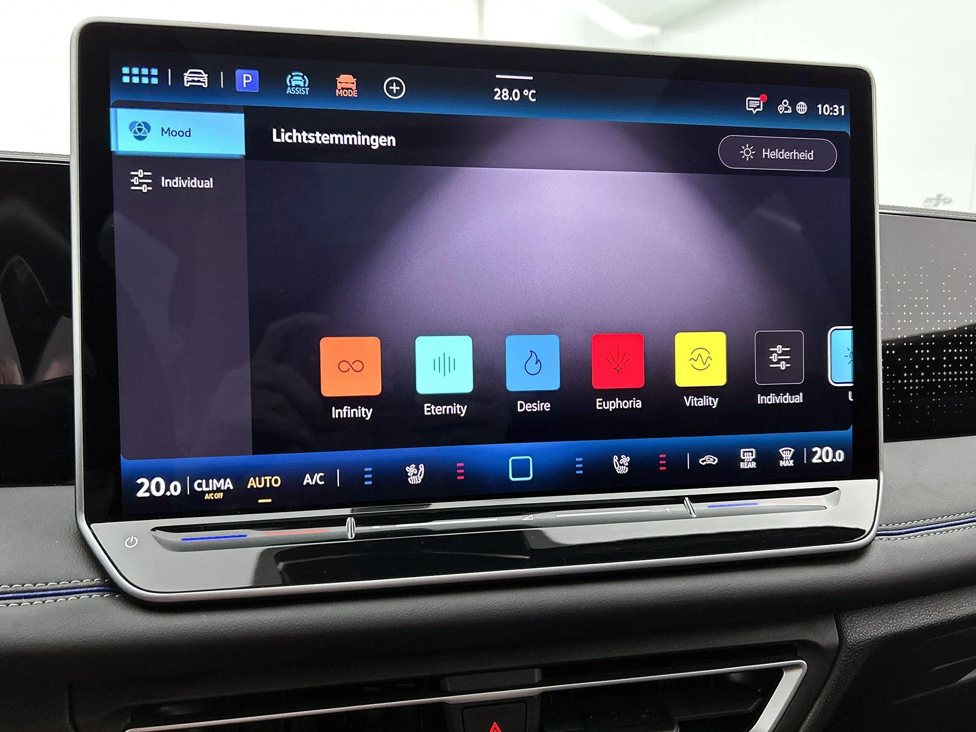 Volkswagen-Tiguan-image-20