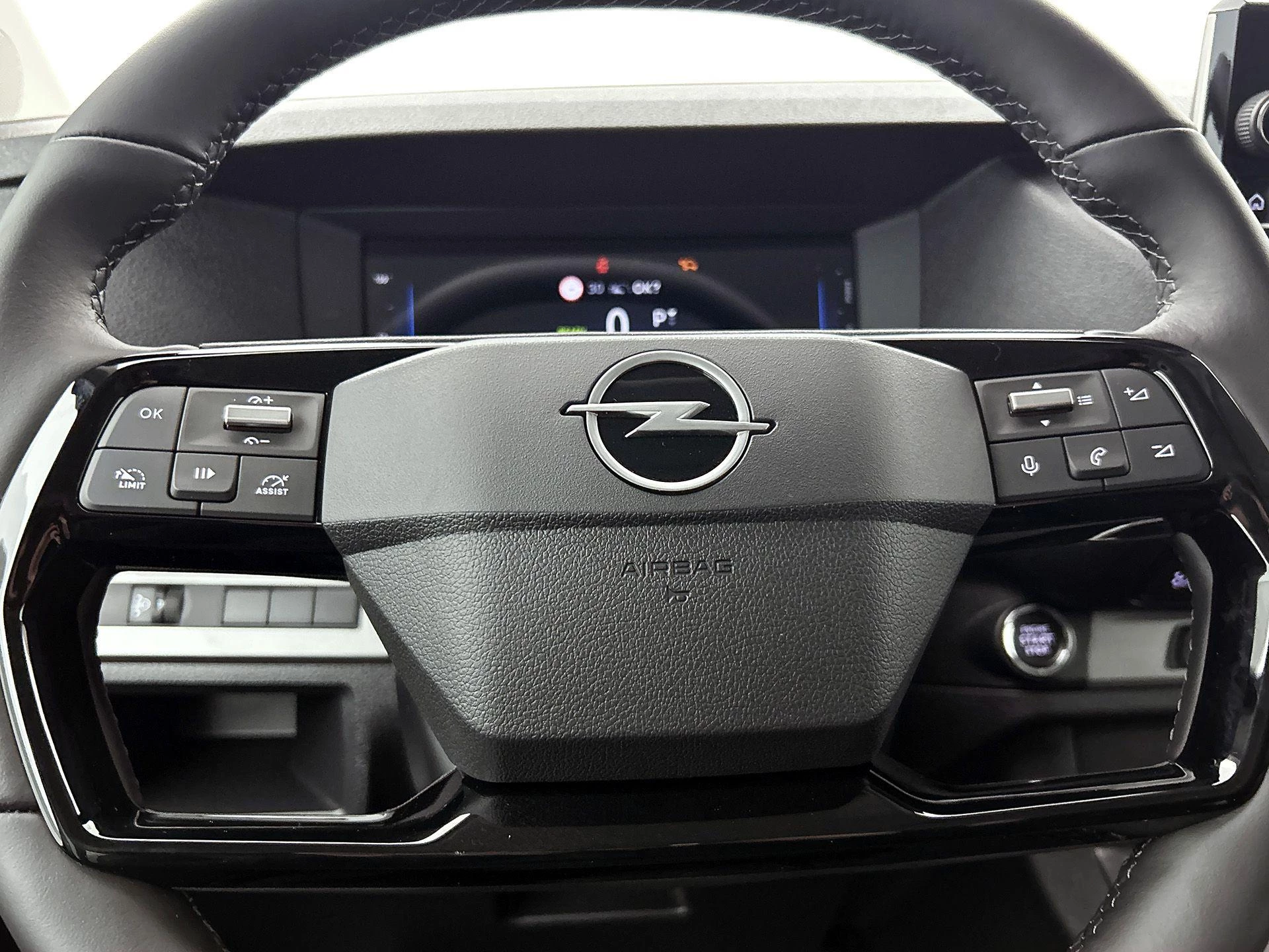 Opel-Vivaro-e-image-42