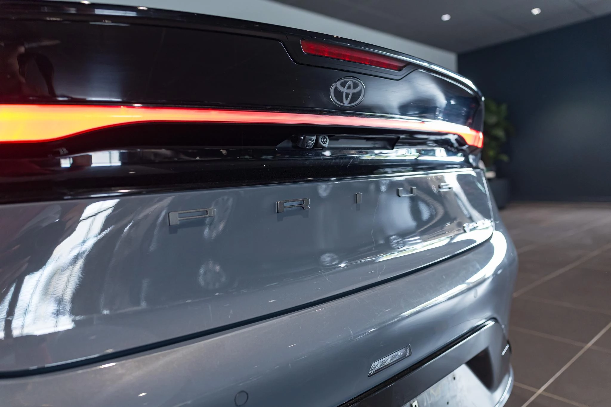 Toyota Prius 2.0 PHEV 164kW Premium Plus e-CVT