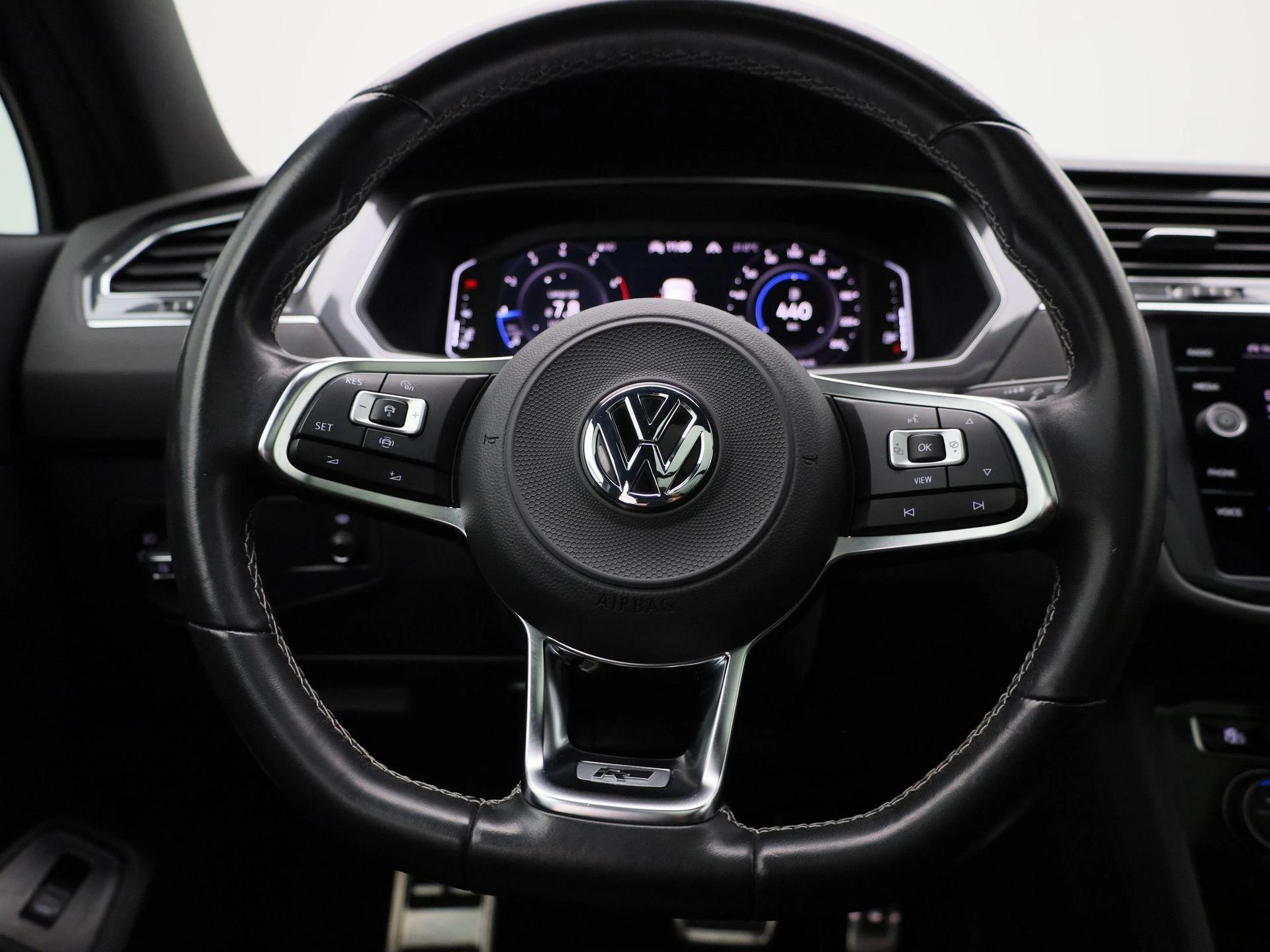 Volkswagen-Tiguan Allspace-image-6
