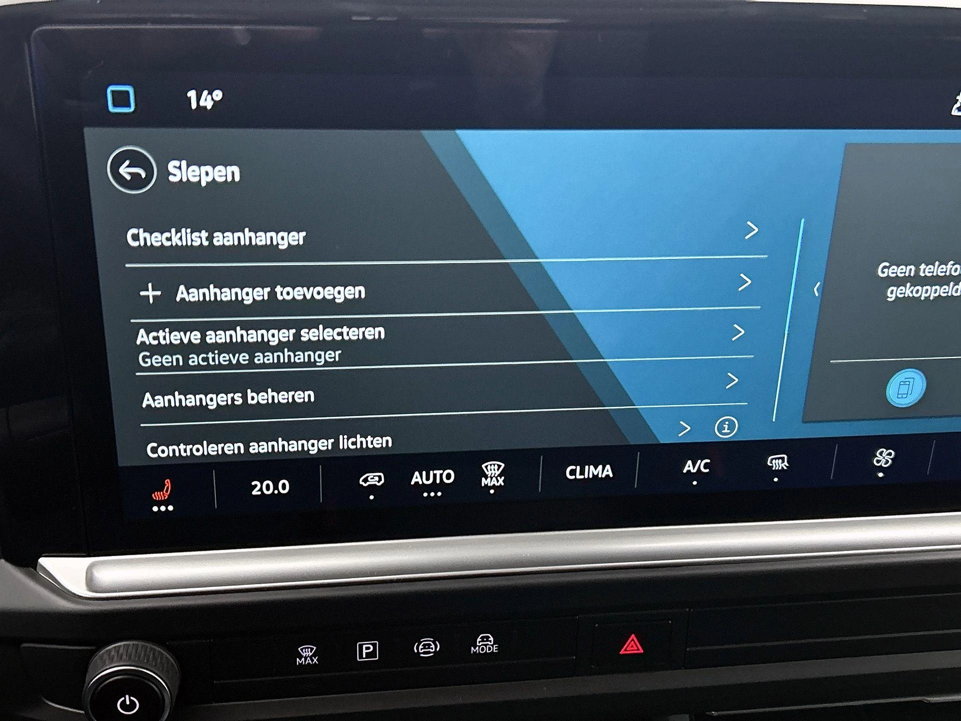 Volkswagen-e-Transporter-image-14