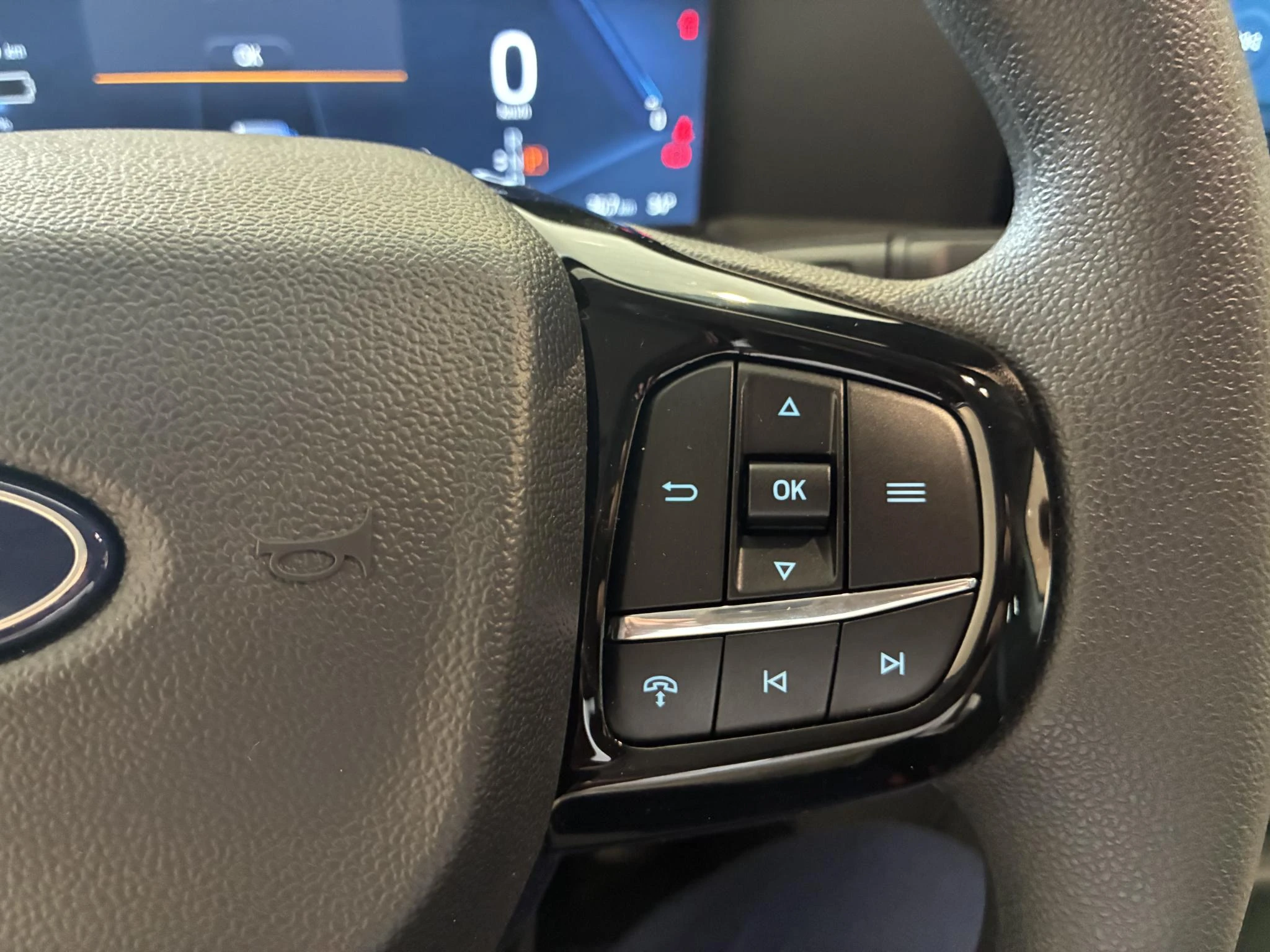 Ford E-Transit Cust. 340 L2H1 Trend 71 kWh