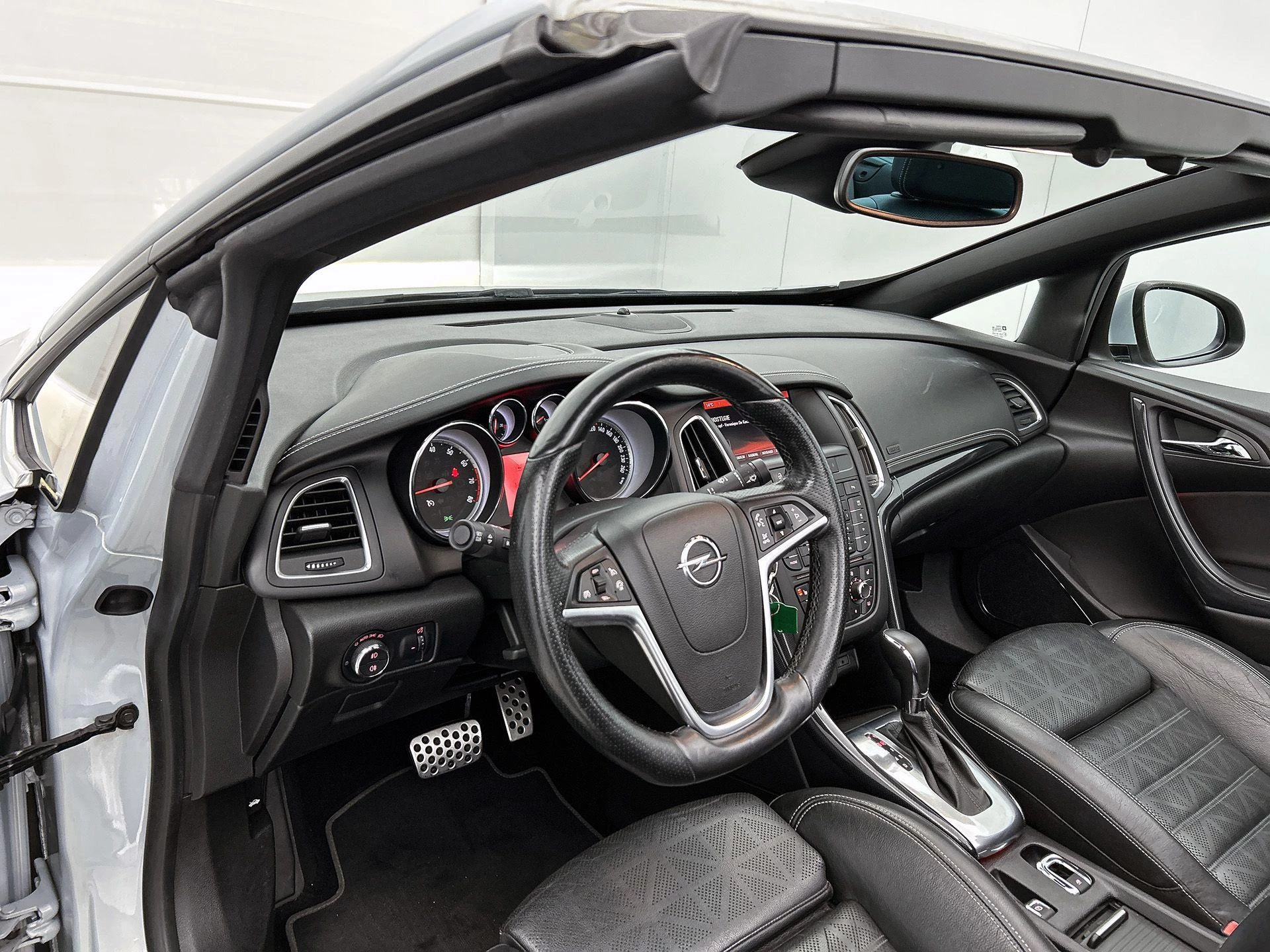 Opel-Cascada-image-17