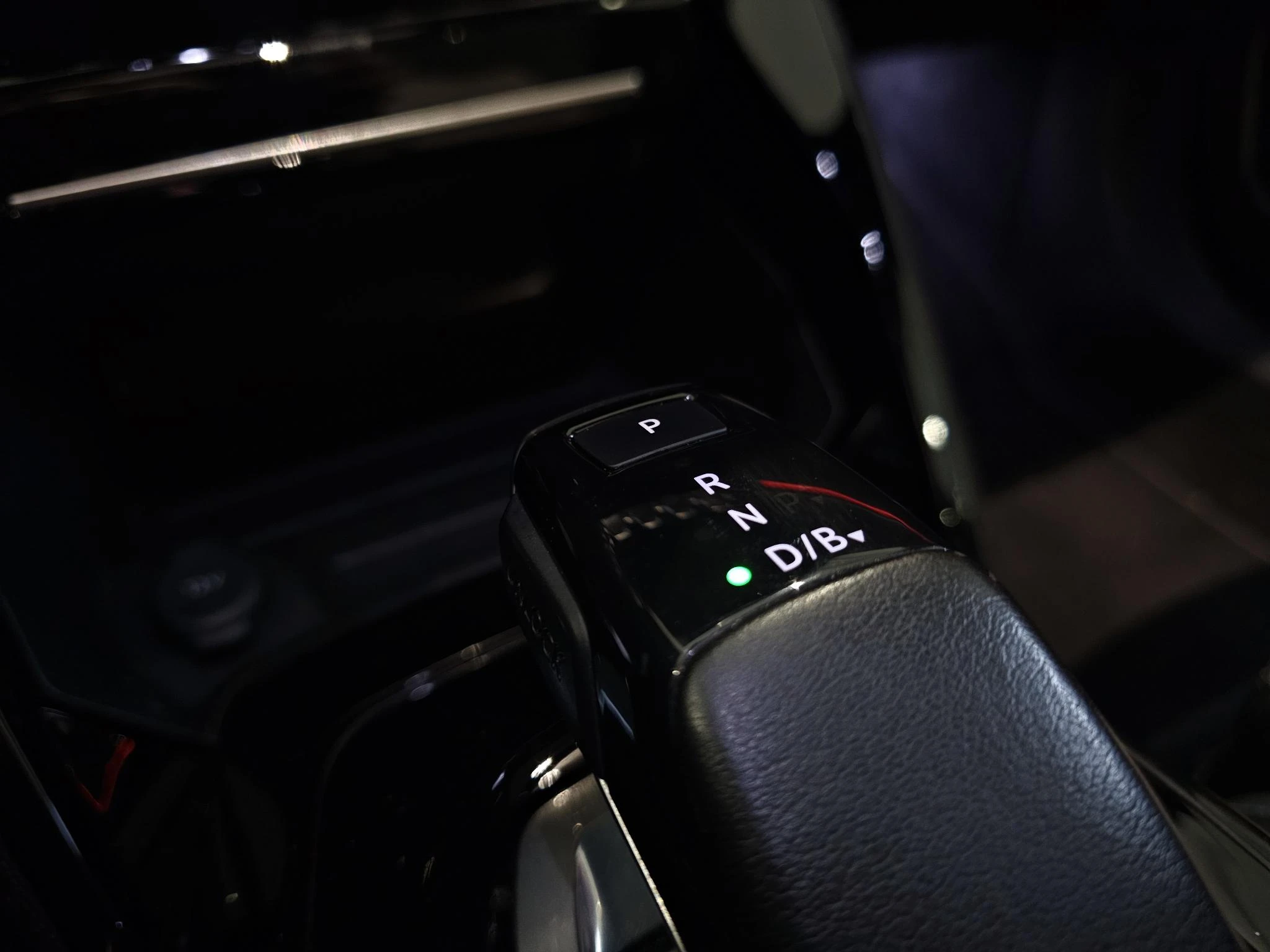 Peugeot-e-2008-image-14