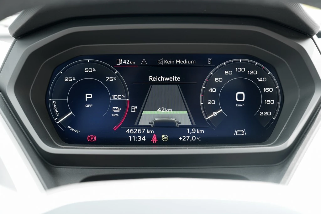 Audi Q4 e-tron 40 S line GRA PDC Assistenzpaket