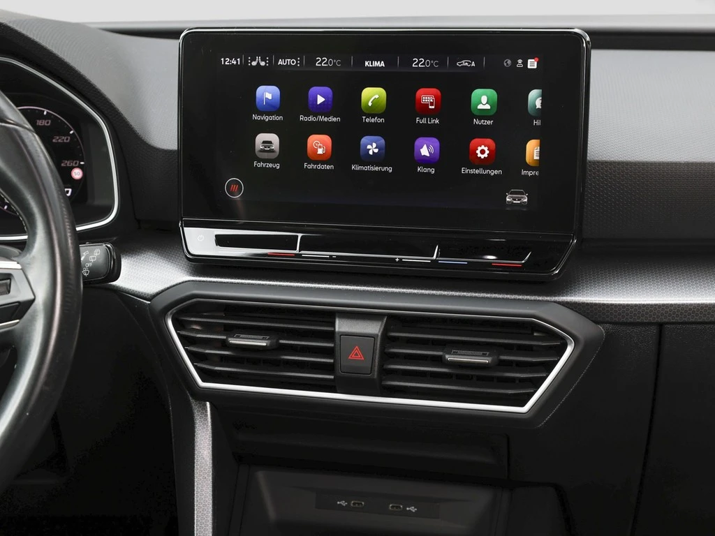 SEAT-Leon-image-11