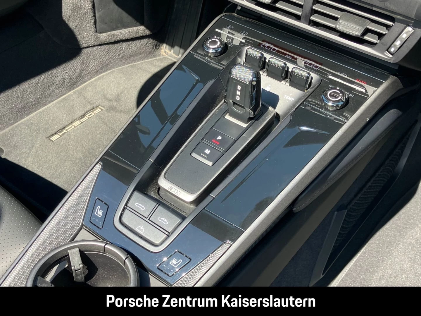 Porsche 911 992 Carrera Cabrio Sportabgas Surround-View carrera