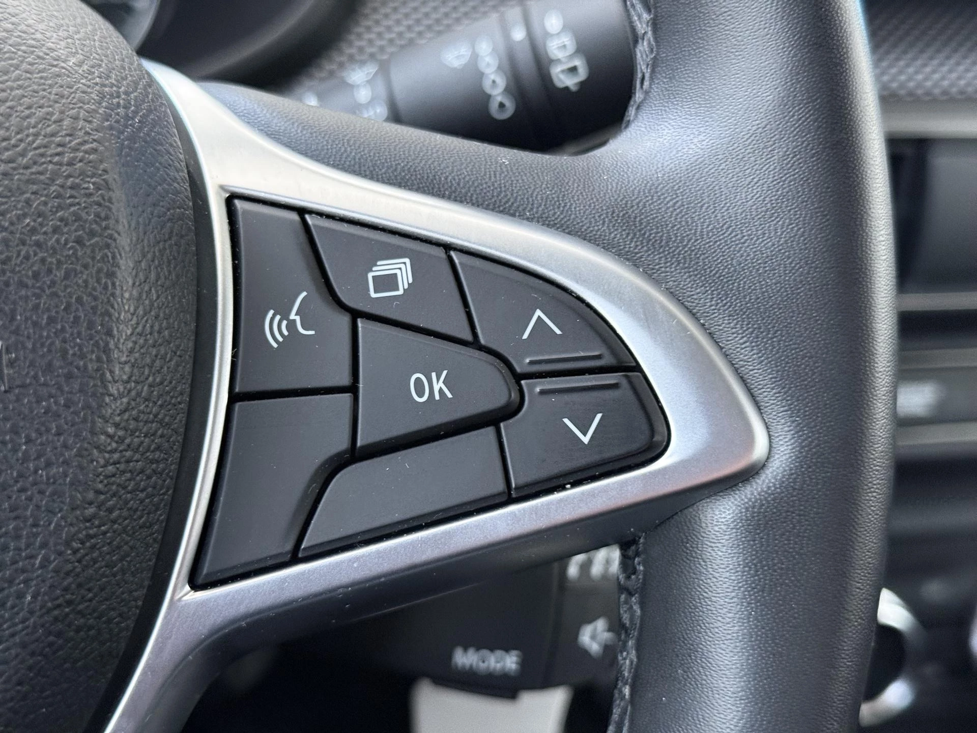 Dacia-Sandero Stepway-image-13