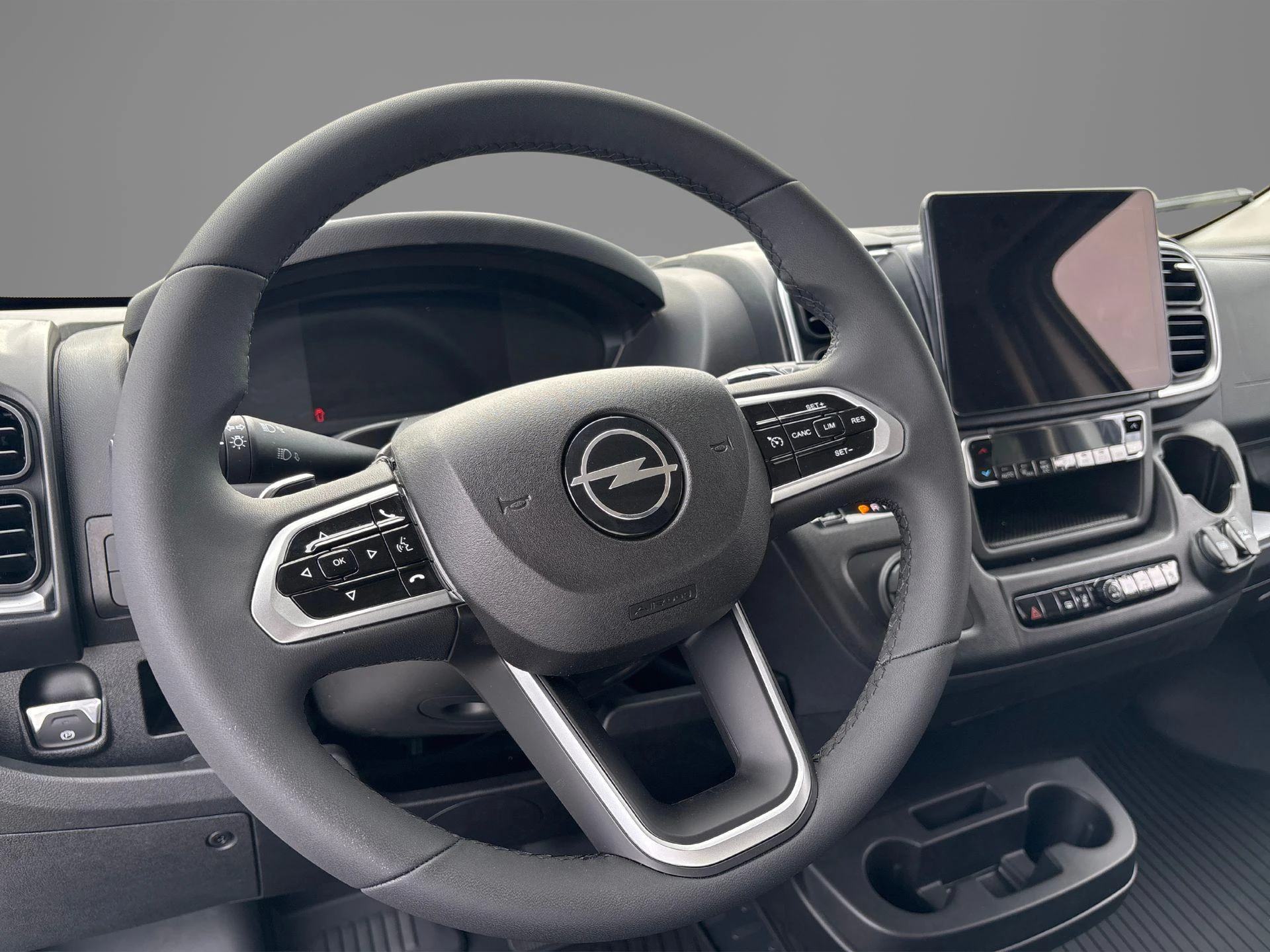 Opel-Movano-e-image-11